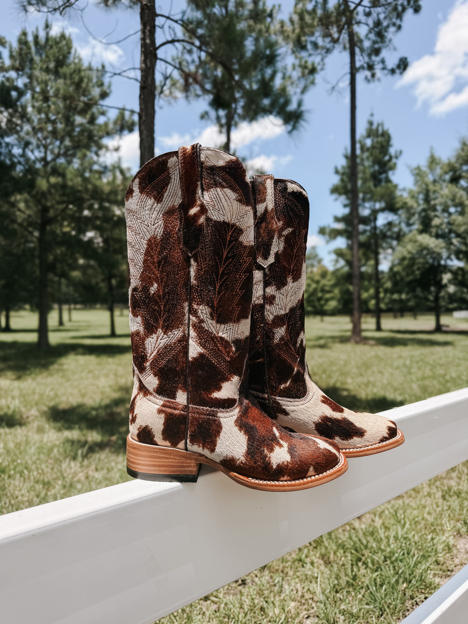 Tanner Mark Women's Darla Cavaillon Cowhide Boots