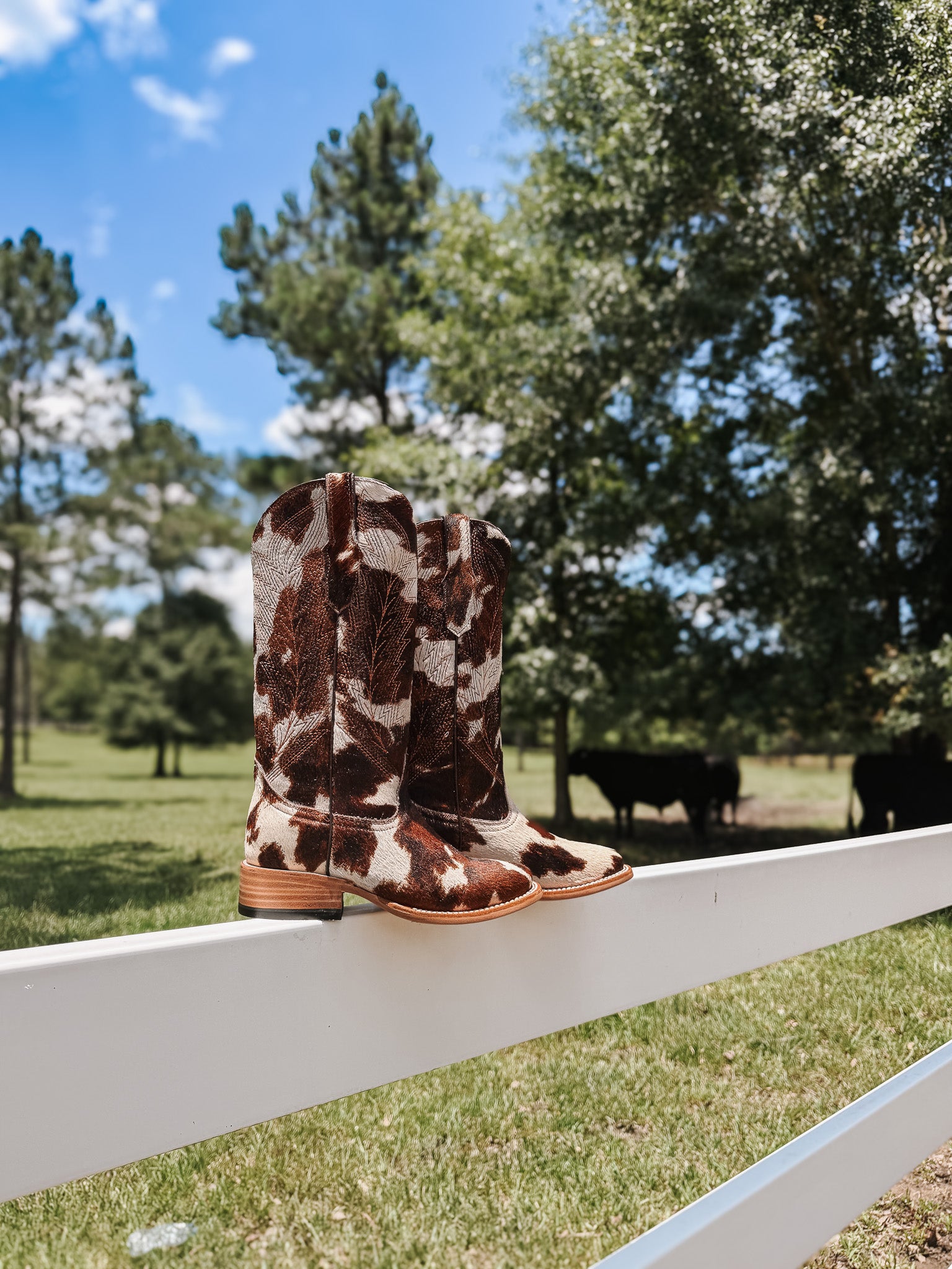 Tanner Mark Women's Darla Cavaillon Cowhide Boots