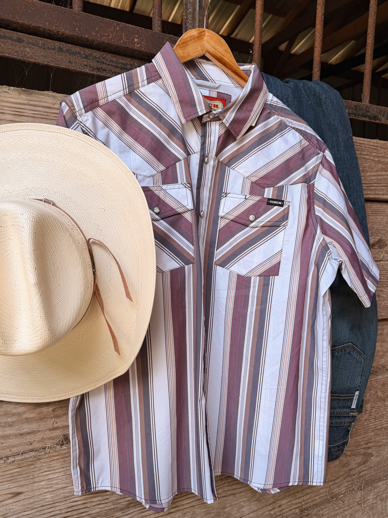 Cinch Men's Short Sleeve Camp Button Down
