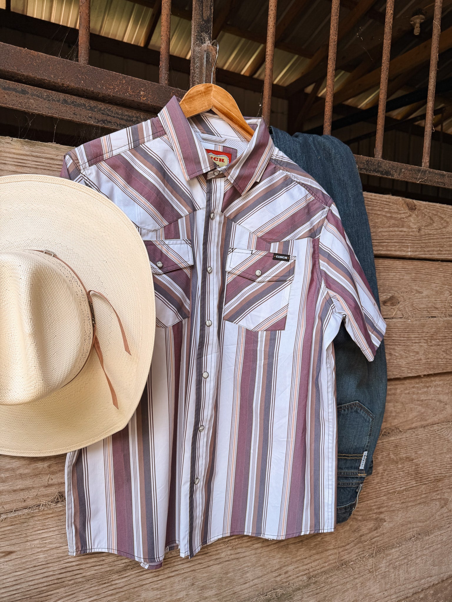 Cinch Men's Short Sleeve Camp Button Down