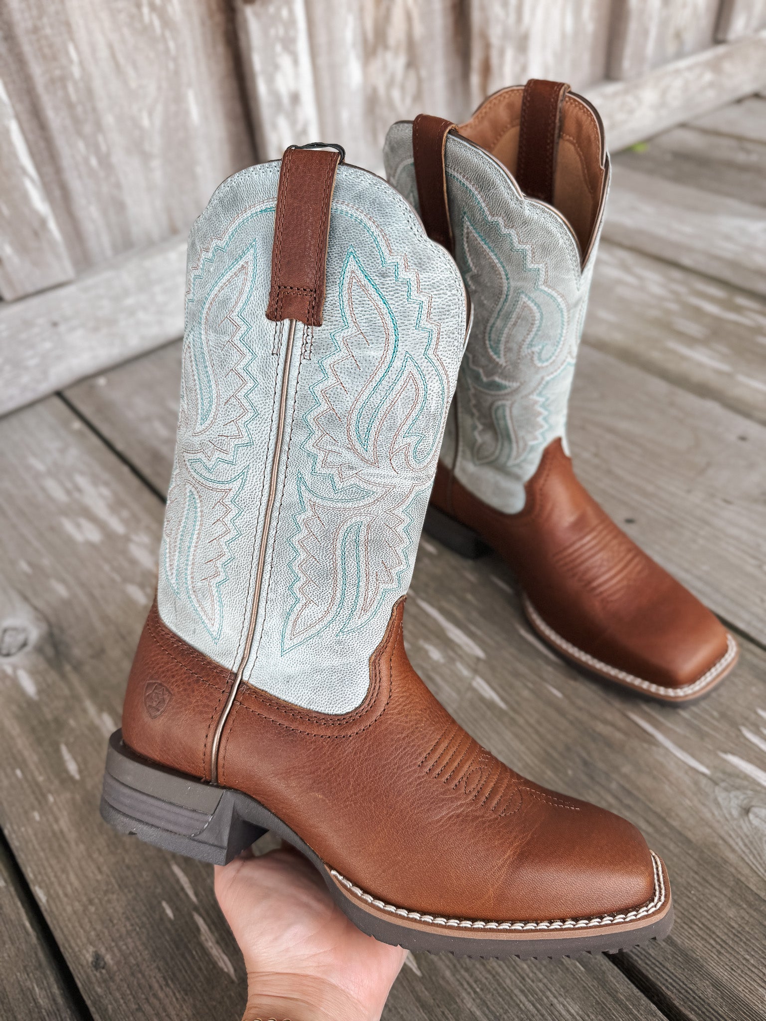 Women's Ariat Hybrid Ranchwork Wide Square Toe Western Boots