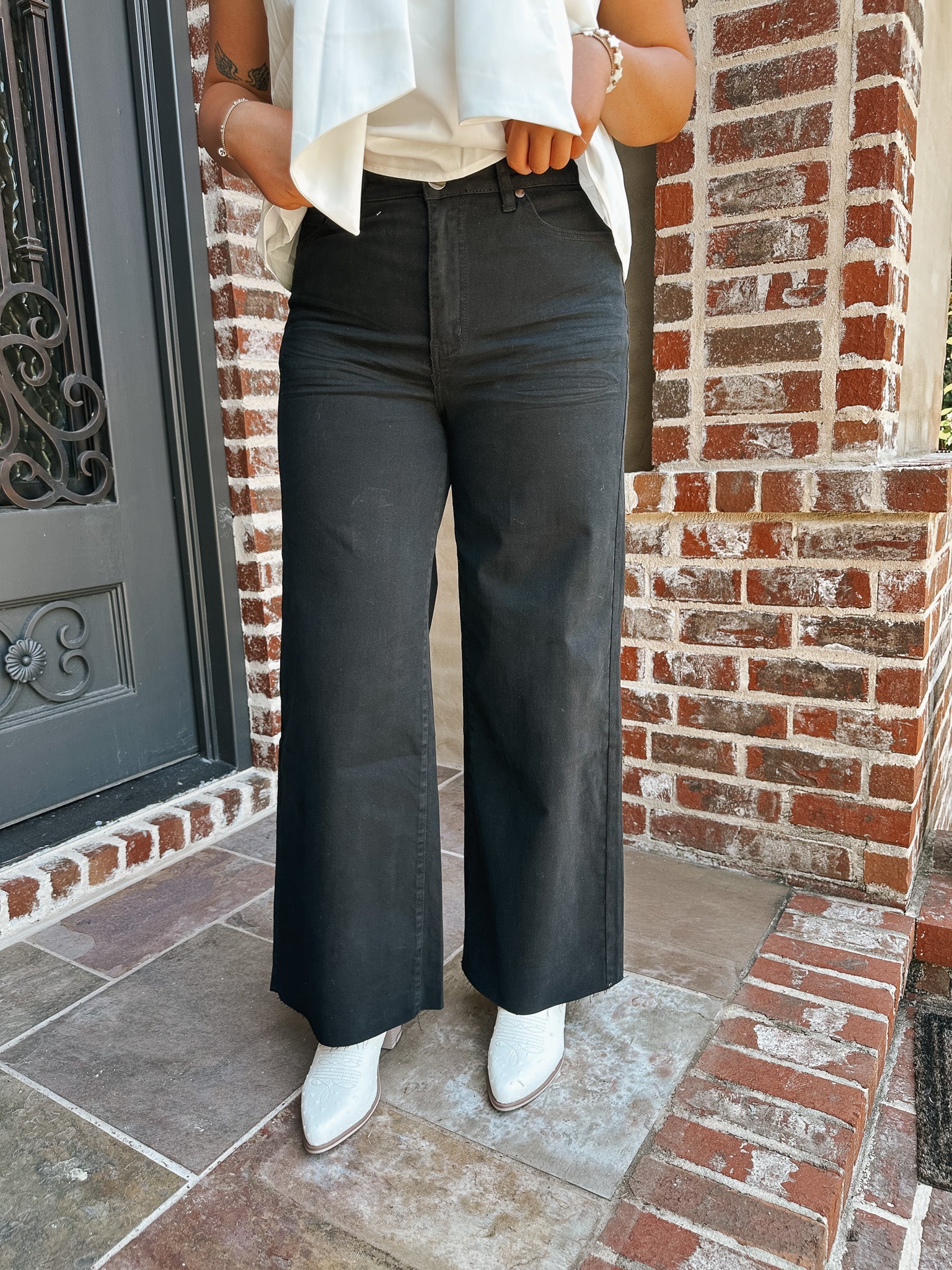 The Alani Black Jeans