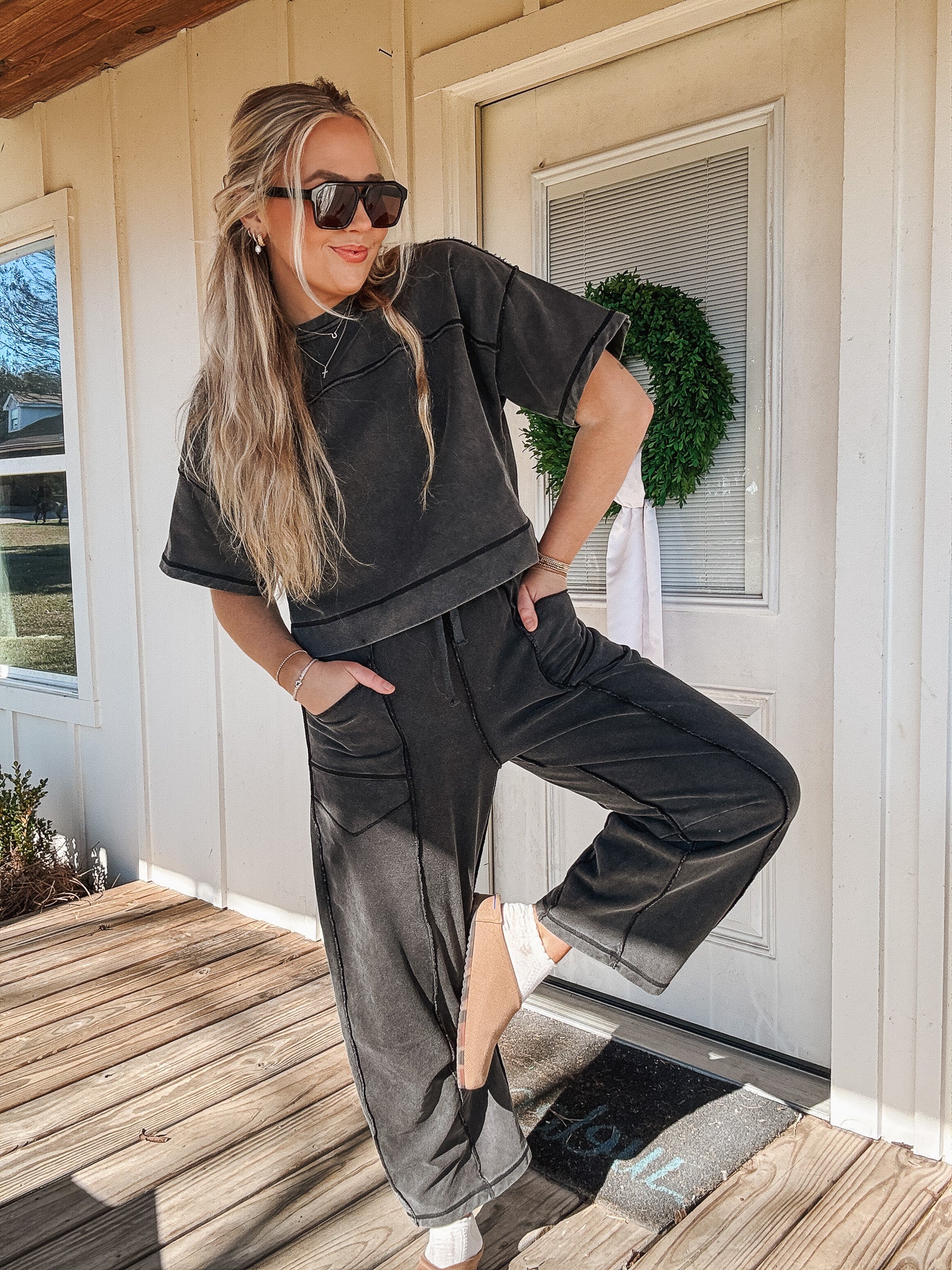 Simple Statement Set in Washed Black