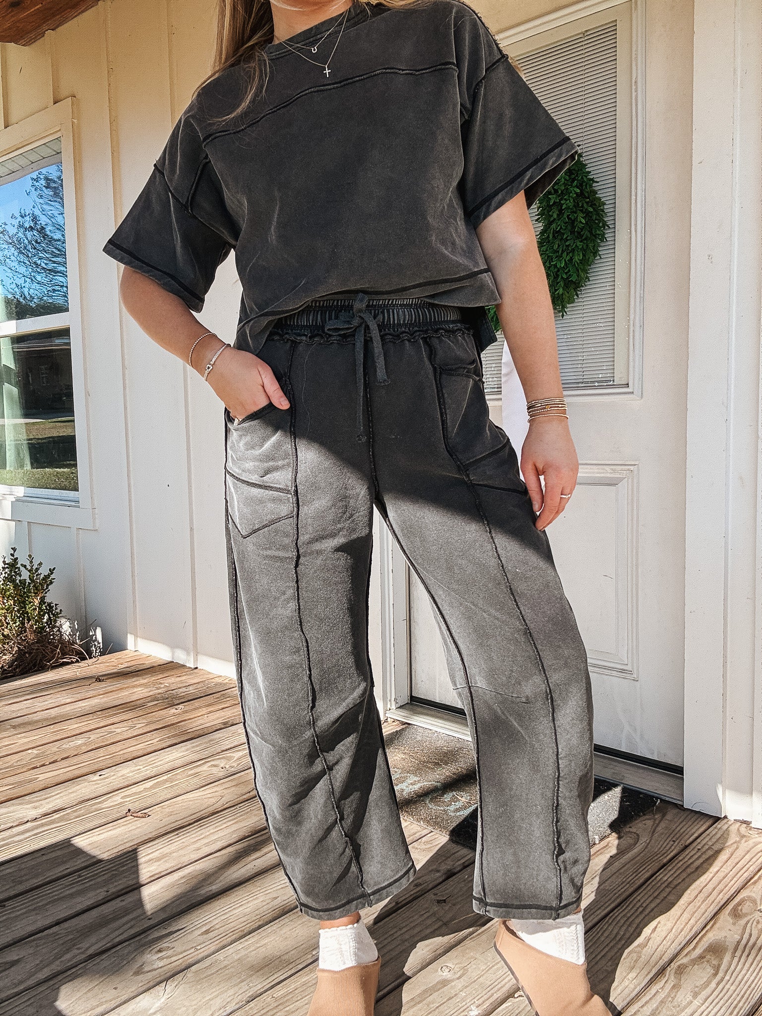 Simple Statement Set in Washed Black