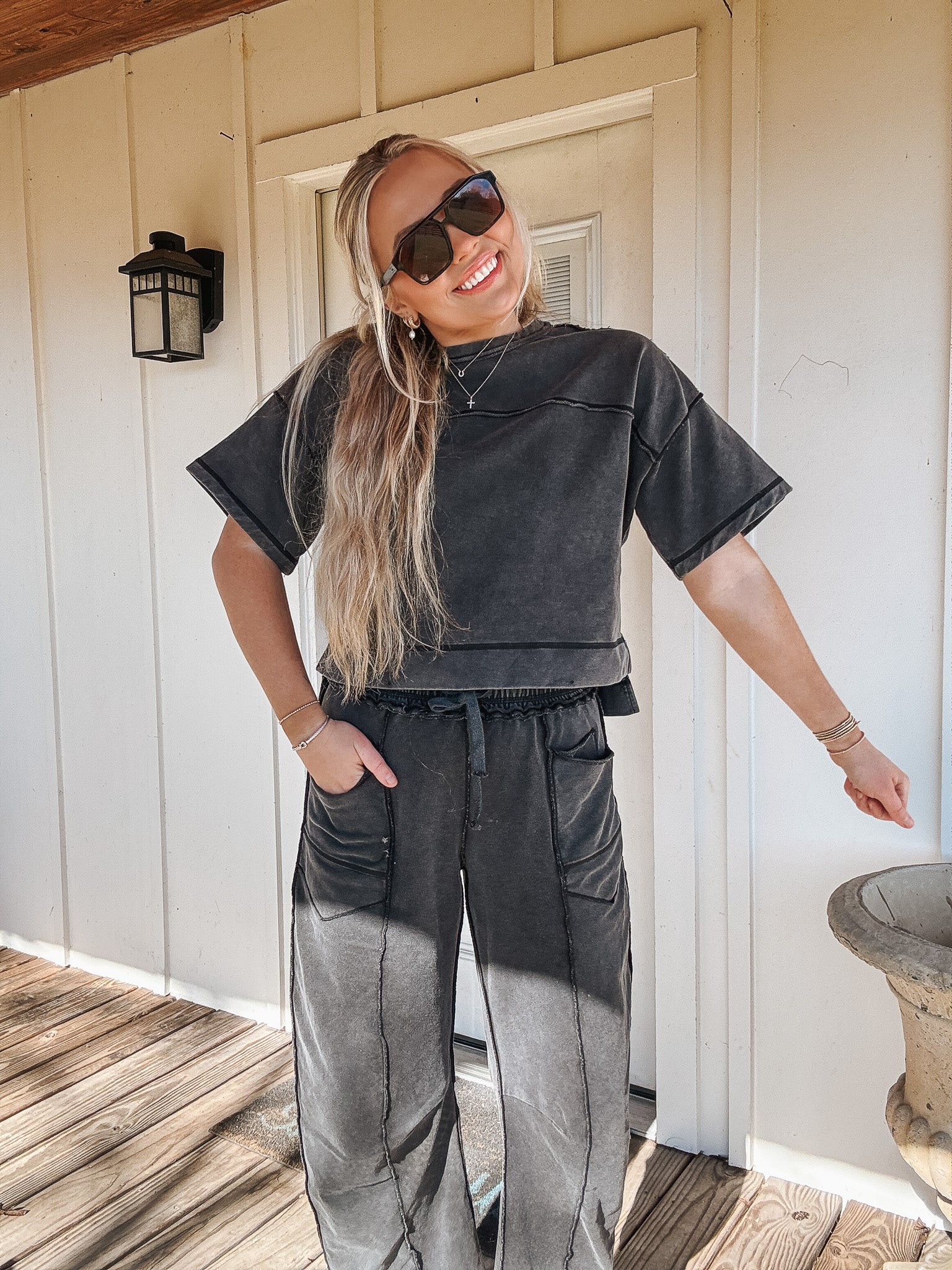 Simple Statement Set in Washed Black