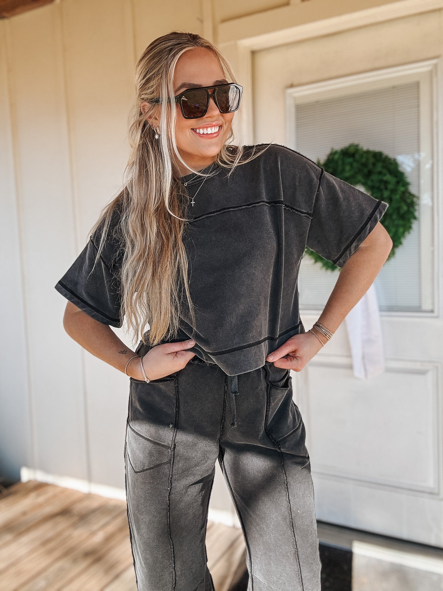 Simple Statement Set in Washed Black