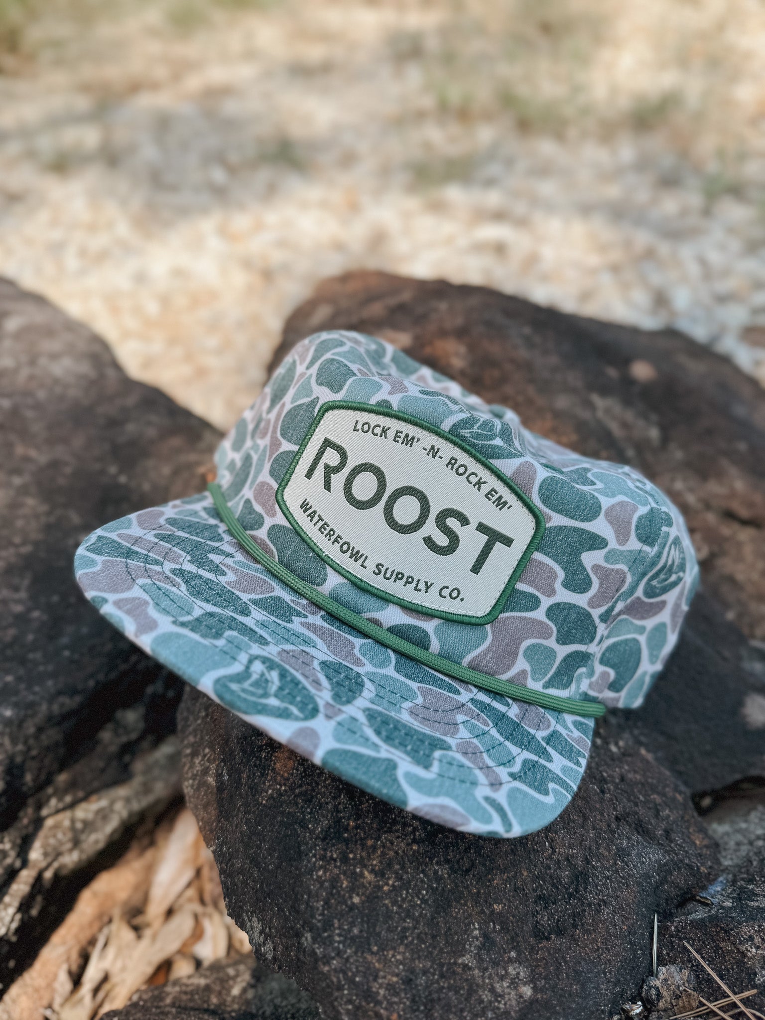 Gorra Roost Old School con parche de camuflaje