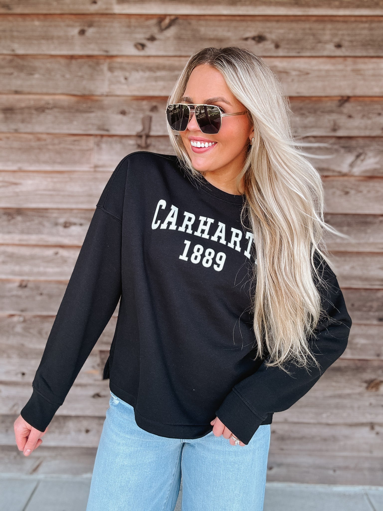 Women's Carhartt Loose Fit Midweight Graphic Sweatshirt in Black