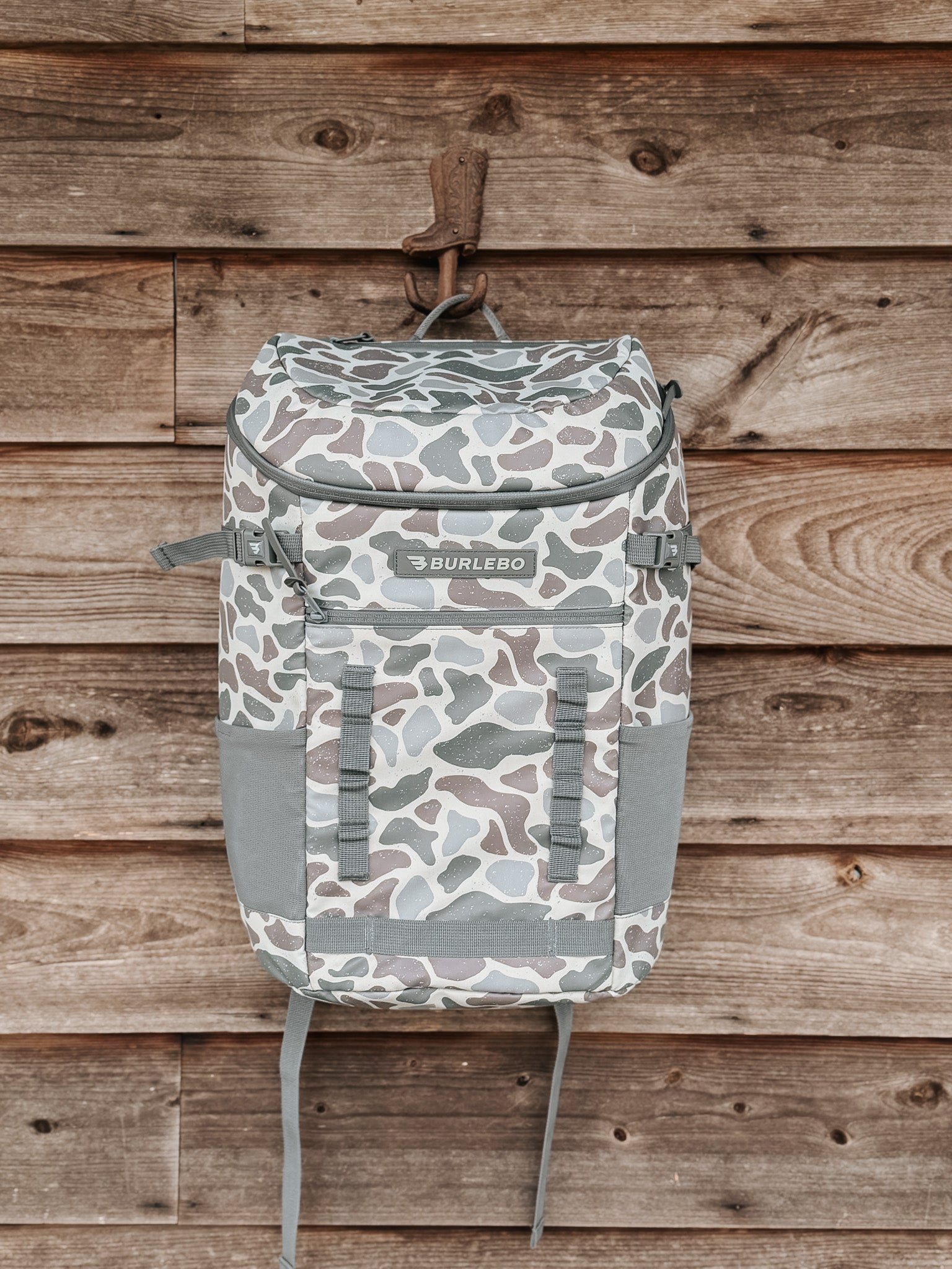 Burlebo Cooler Backpack - Classic Deer Camo