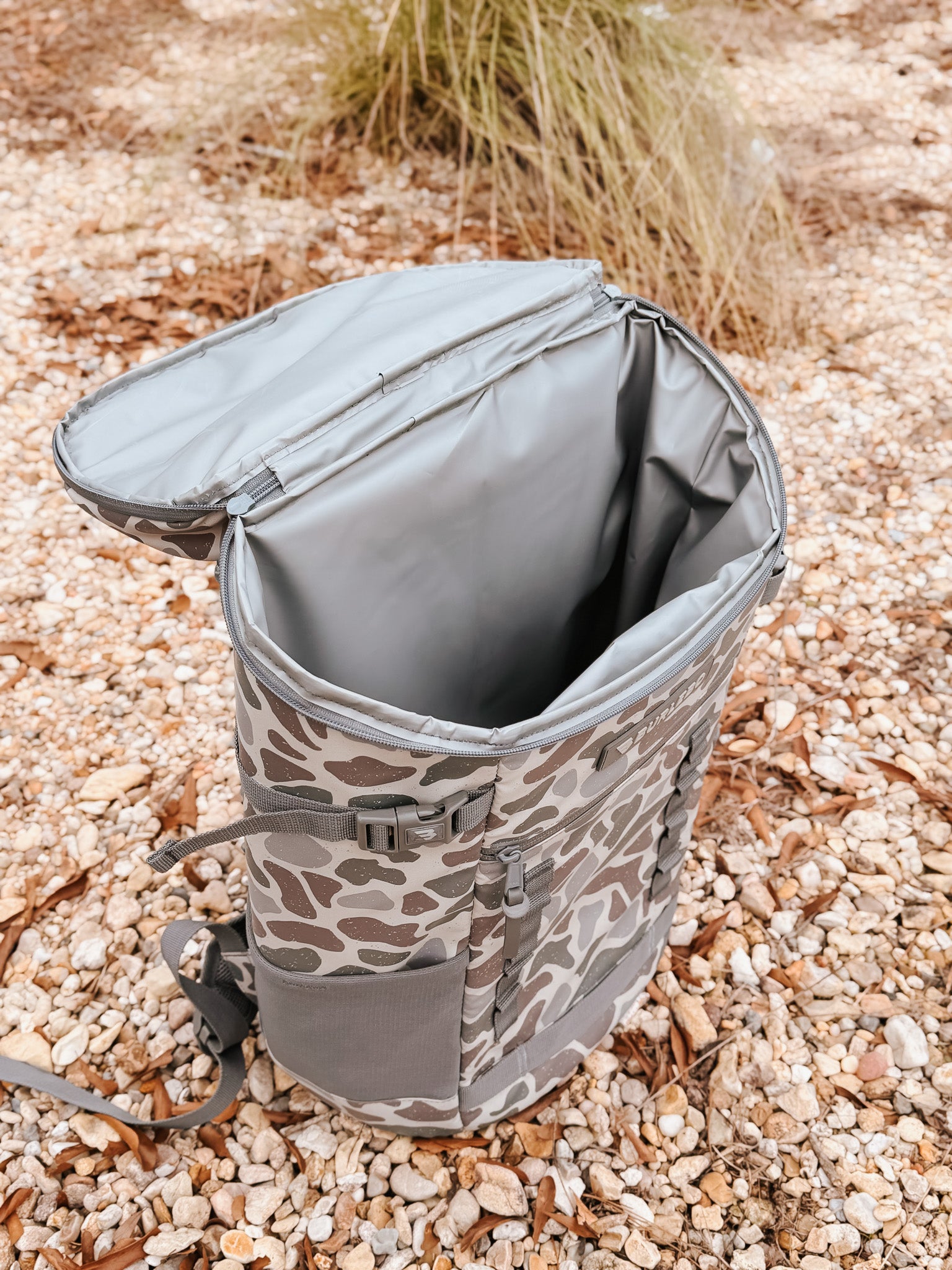 Burlebo Cooler Backpack - Classic Deer Camo