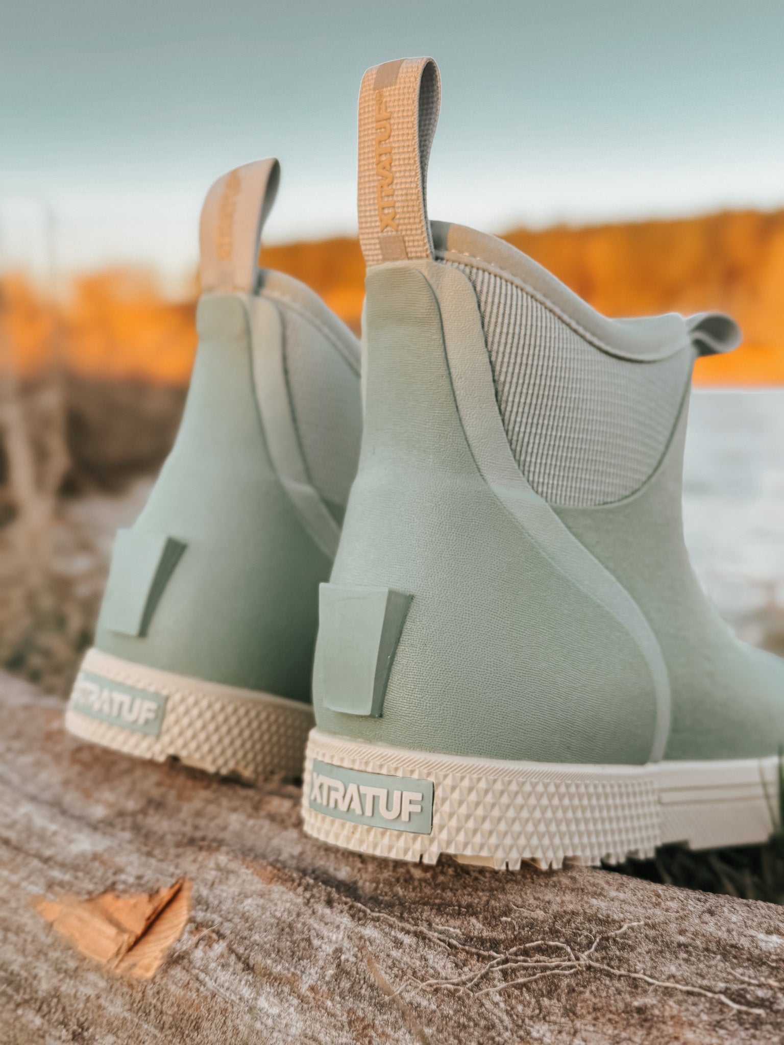 XTRATUF Women's Wheelhouse Ankle Deck Boot in Iceberg