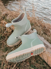 Women's Xtratuf Wheelhouse Ankle Deck Boot in Iceberg