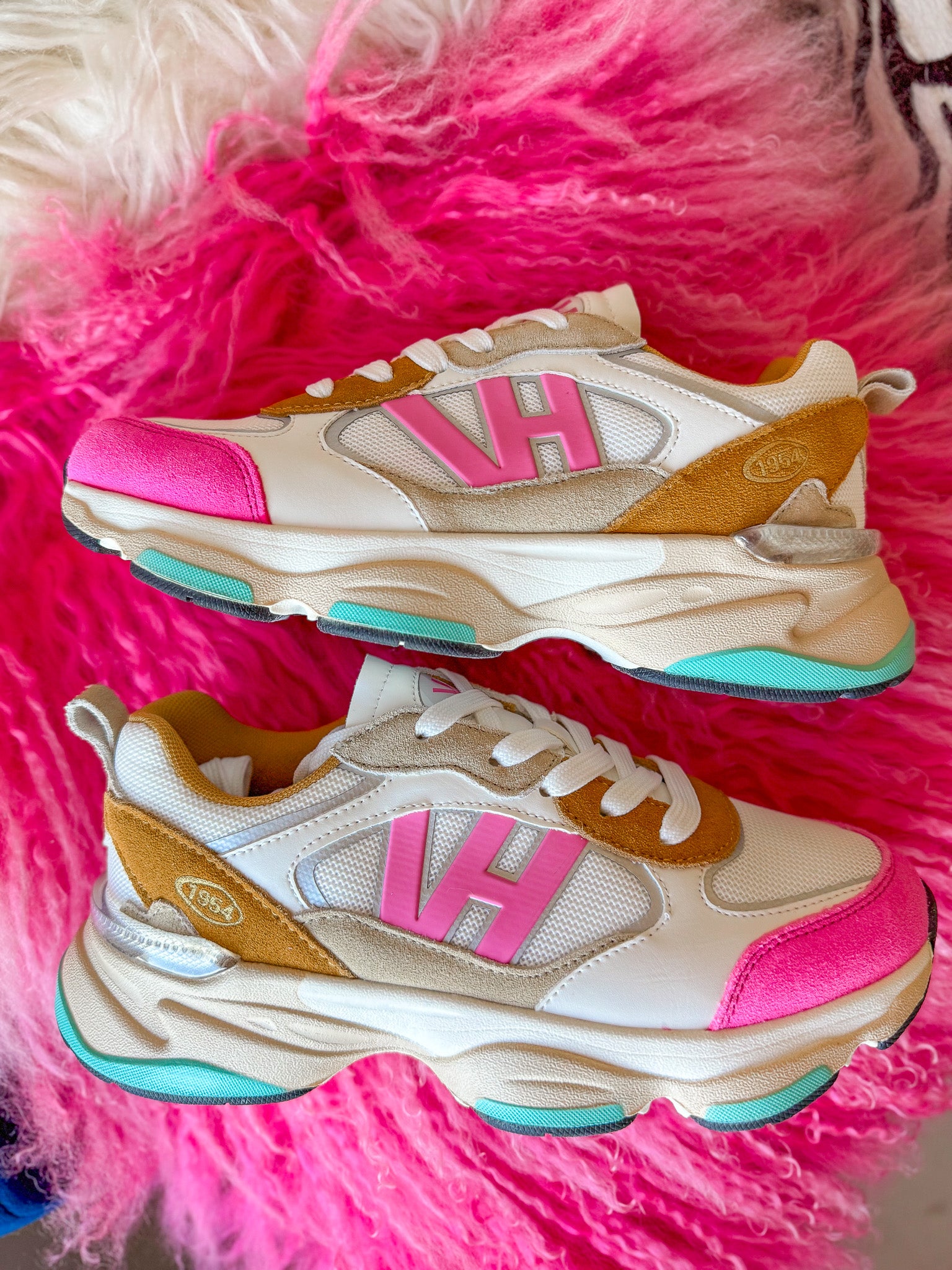 Vintage Havana Dash 5 in Mustard/Neon Pink Sneakers