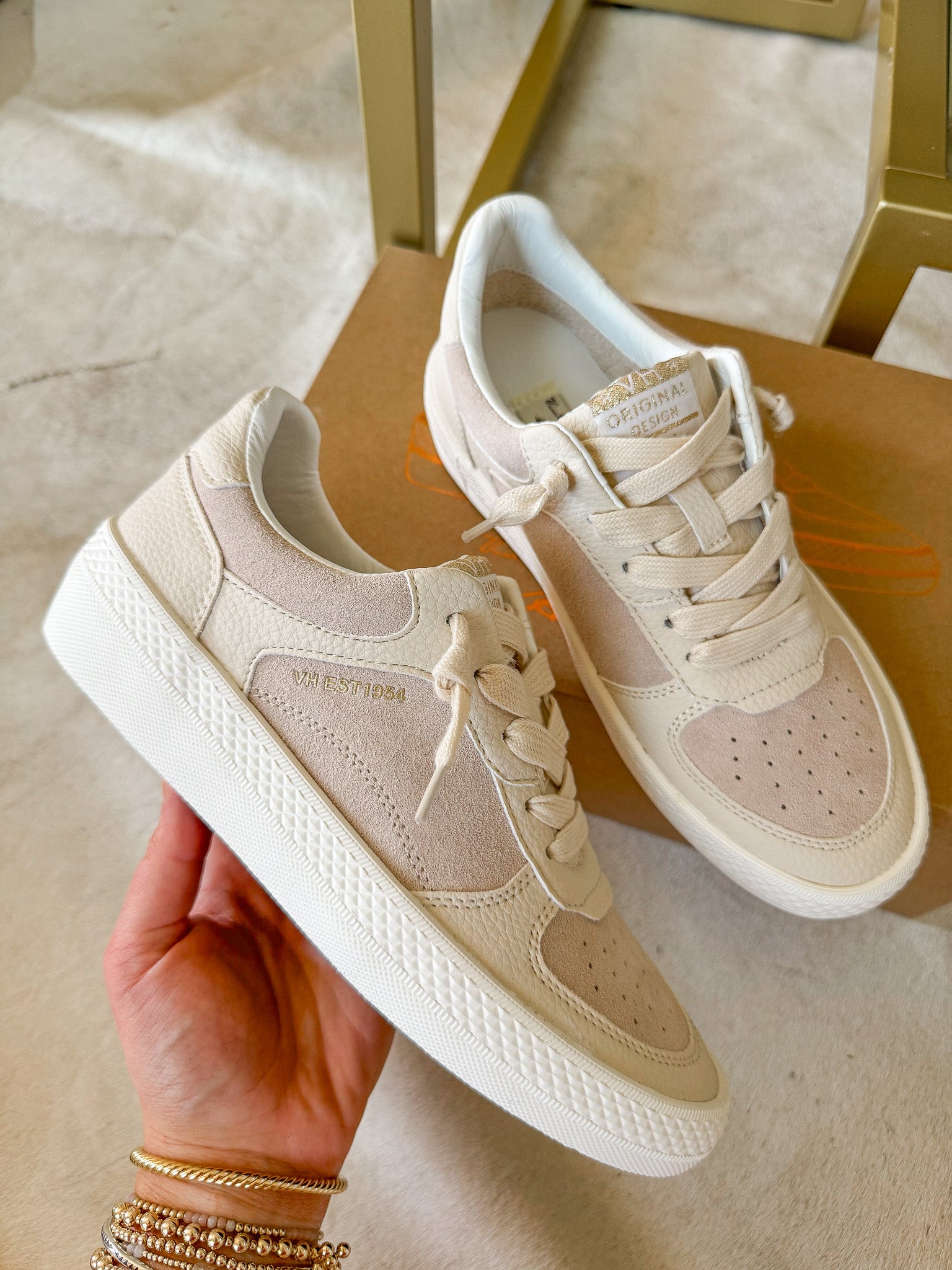 Vintage Havana Fast 10 White Laced Pink Suede Sneakers