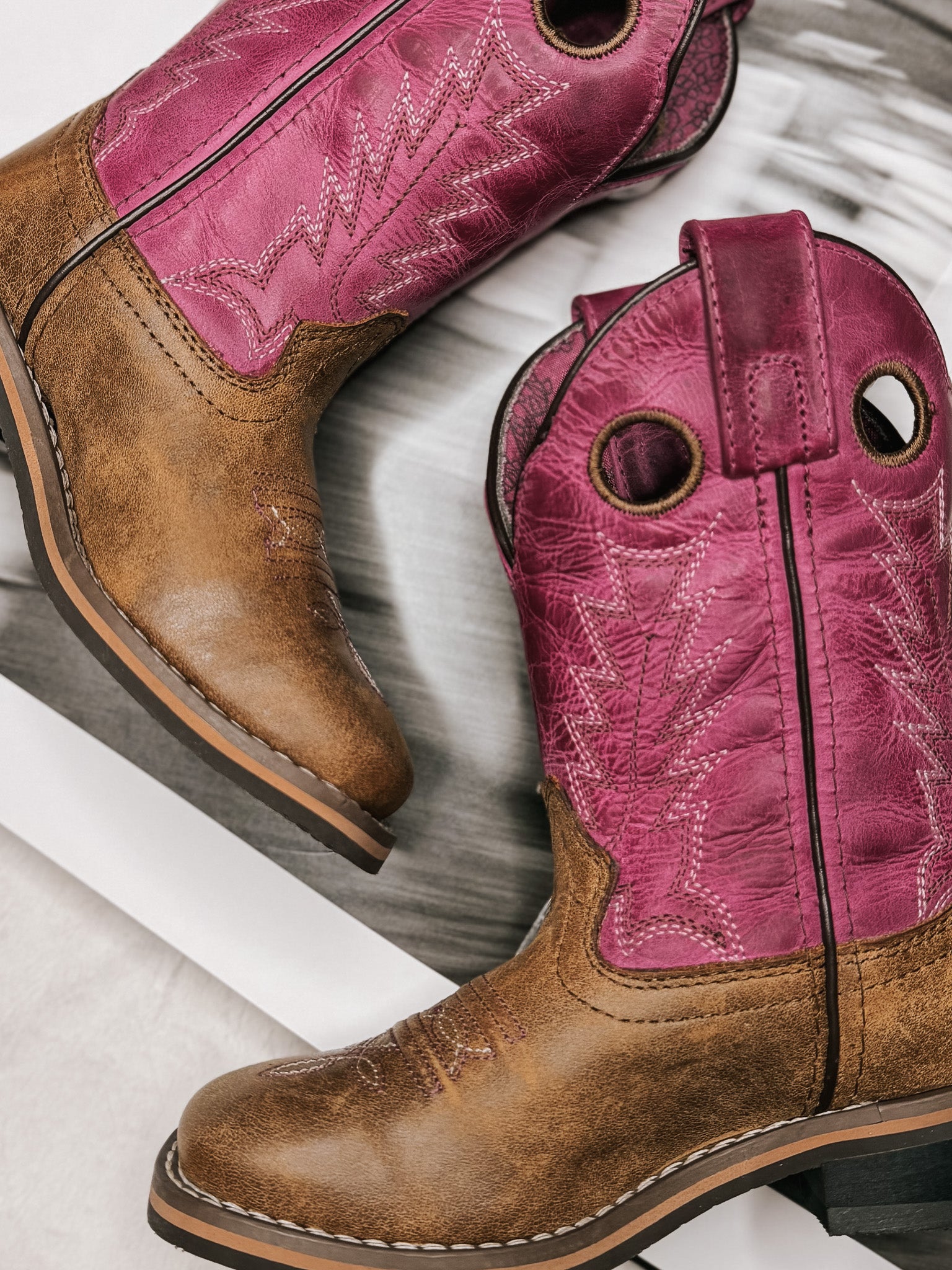 Girl's Smoky Mountain Vintage Brown and Pink Square Toe Boot