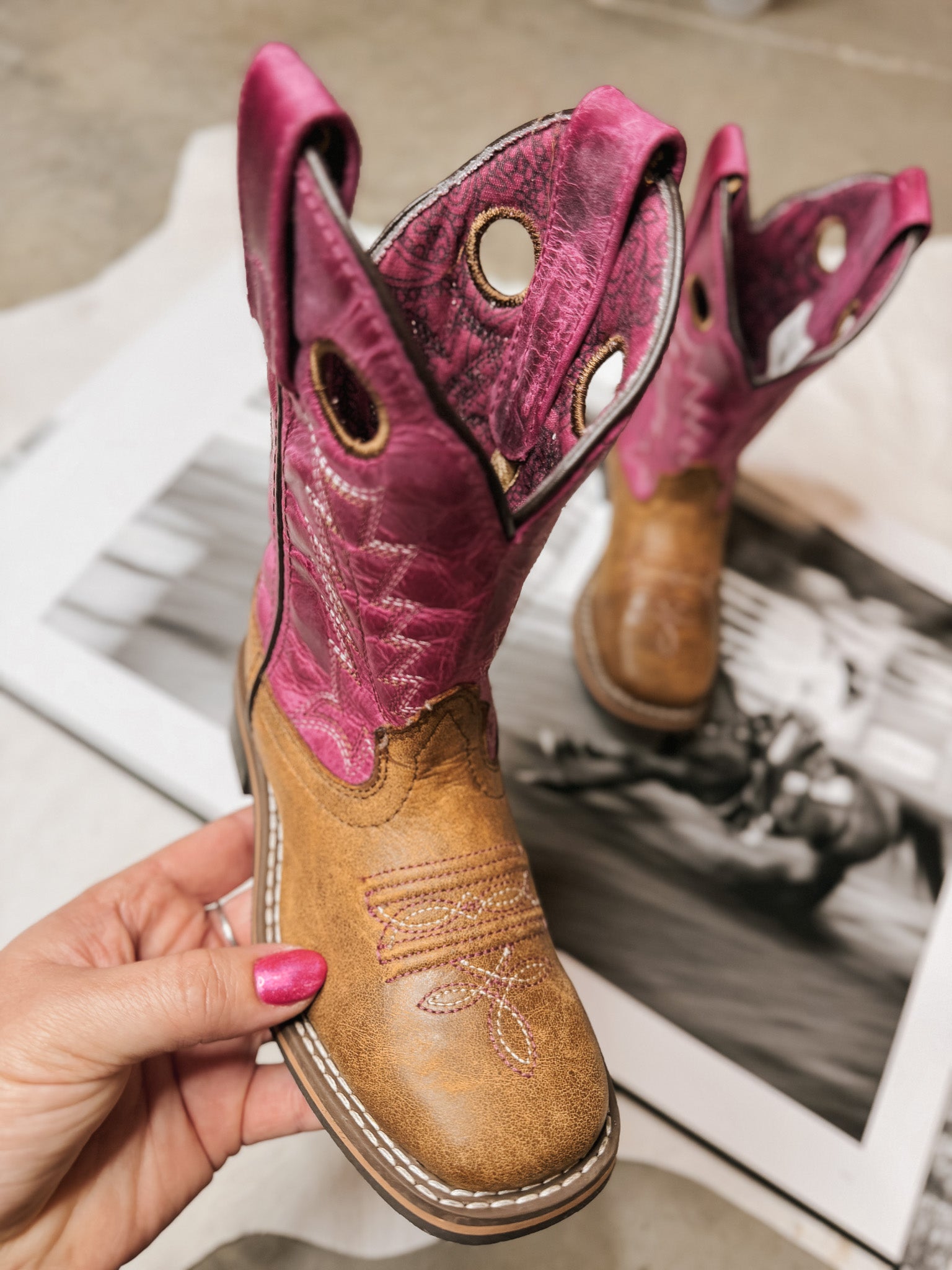Girl's Smoky Mountain Vintage Brown and Pink Square Toe Boot