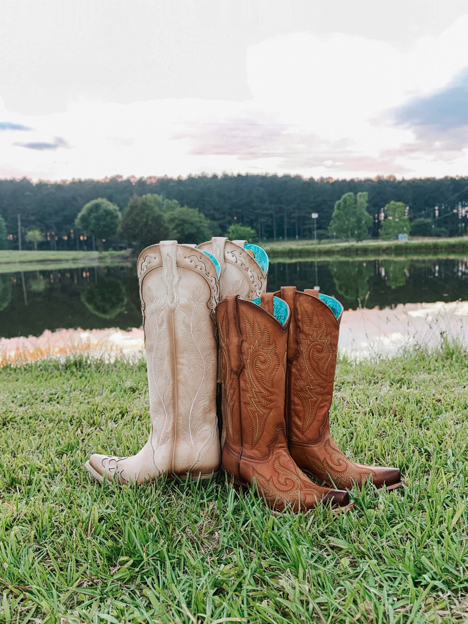 Women's Corral Shedron Flames Embroidery Snip Toe Western Boot