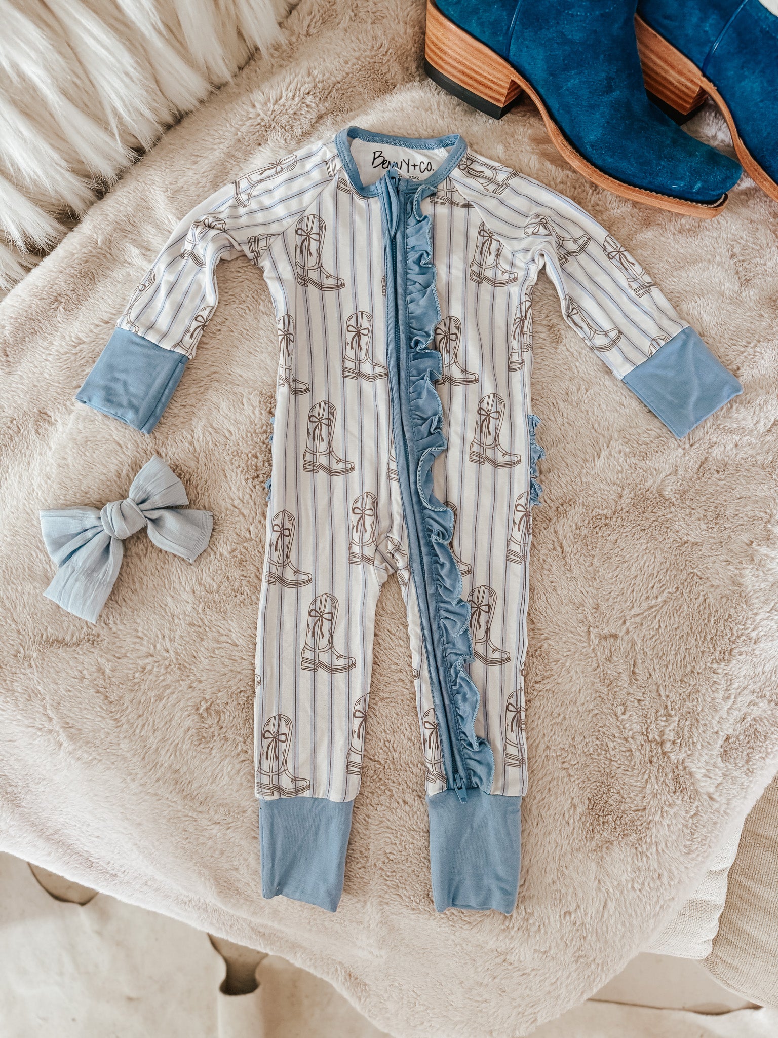 Western Blues Striped Bamboo Sleeper - Cowgirl Boot & Cowboy Hat