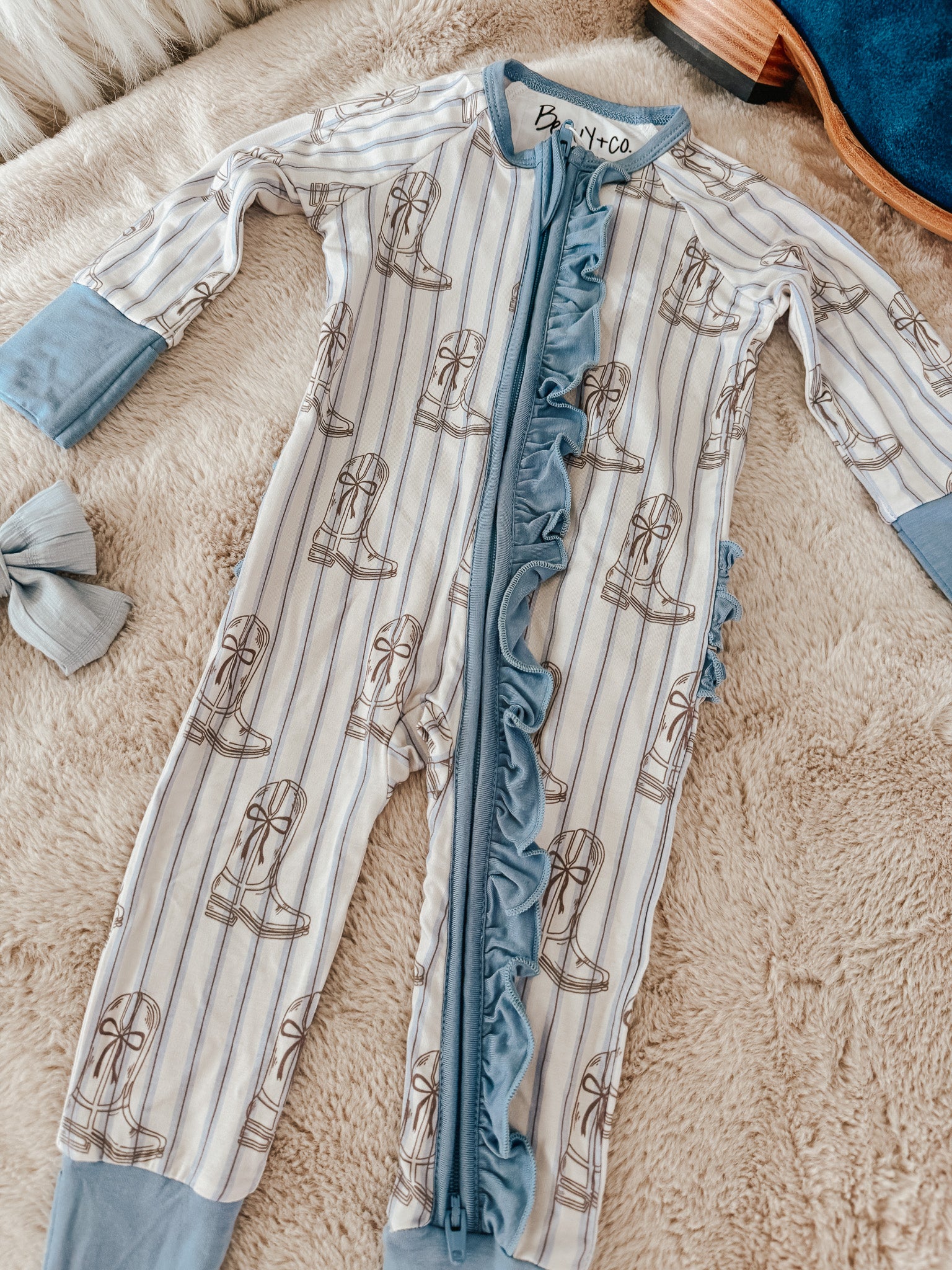 Western Blues Striped Bamboo Sleeper - Cowgirl Boot & Cowboy Hat