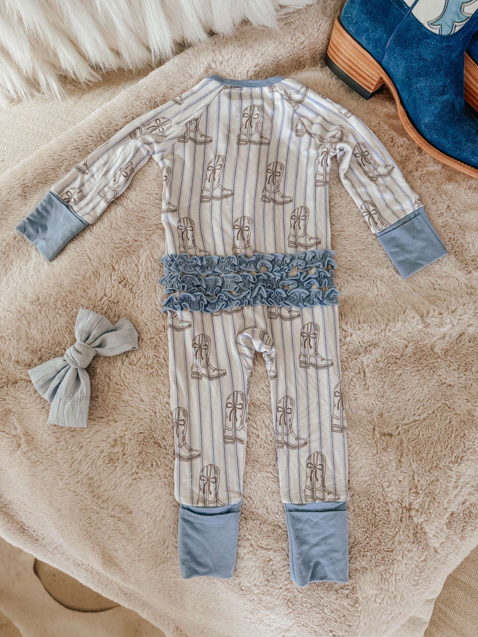 Western Blues Striped Bamboo Sleeper - Cowgirl Boot & Cowboy Hat