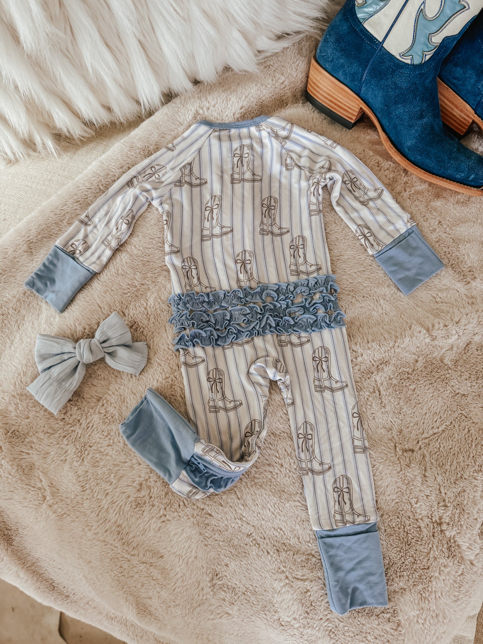 Western Blues Striped Bamboo Sleeper - Cowgirl Boot & Cowboy Hat