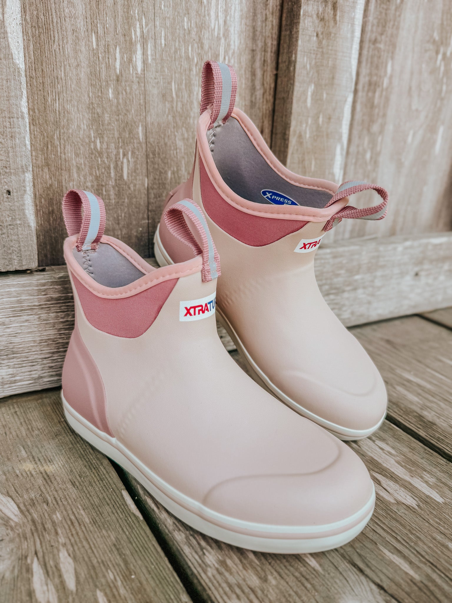 Women's Xtratuf 6 in Ankle Deck Boot in Blush Pink – Boot Country