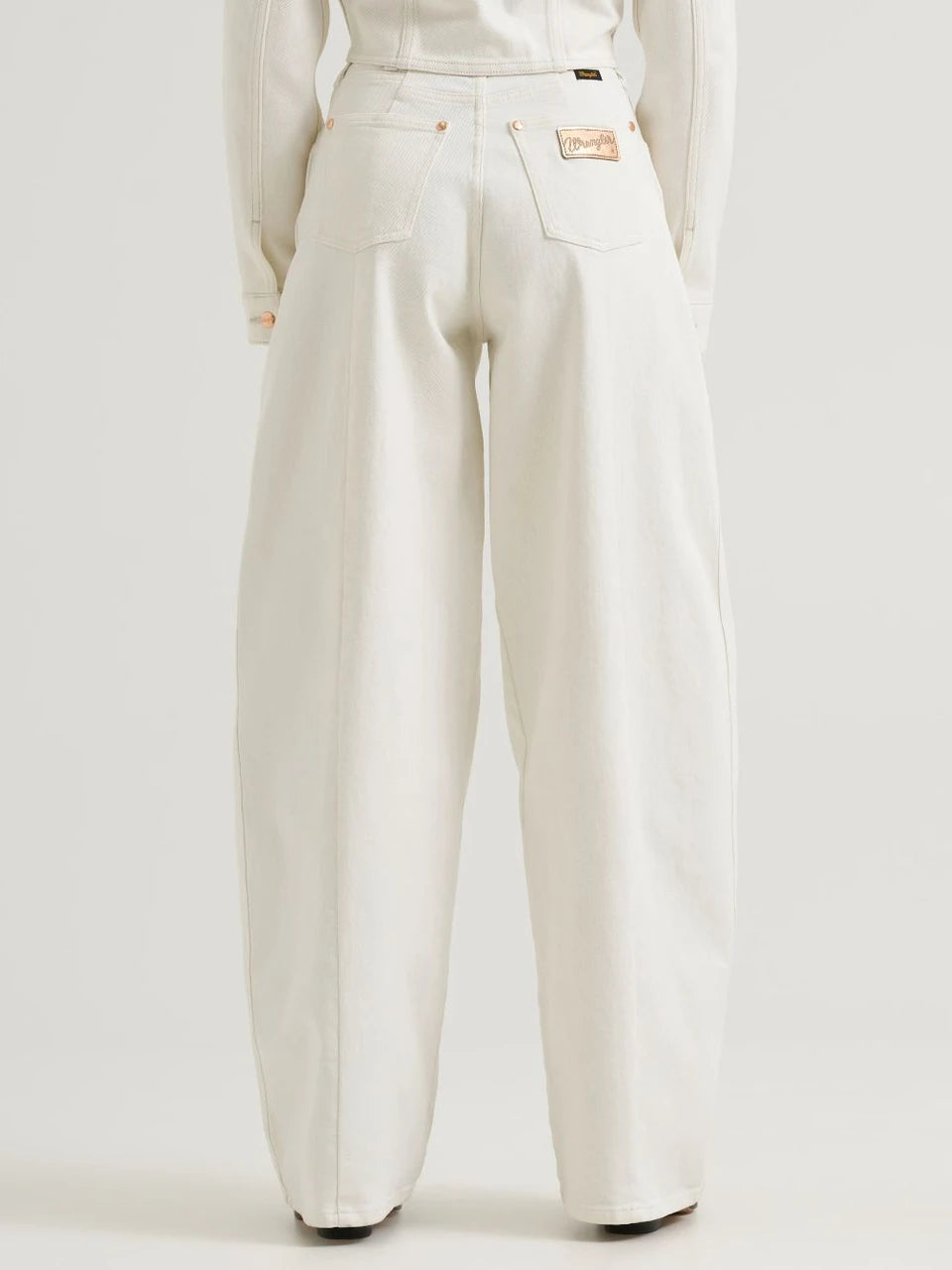 Wrangler | Lainey Wilson Barrel Jeans!