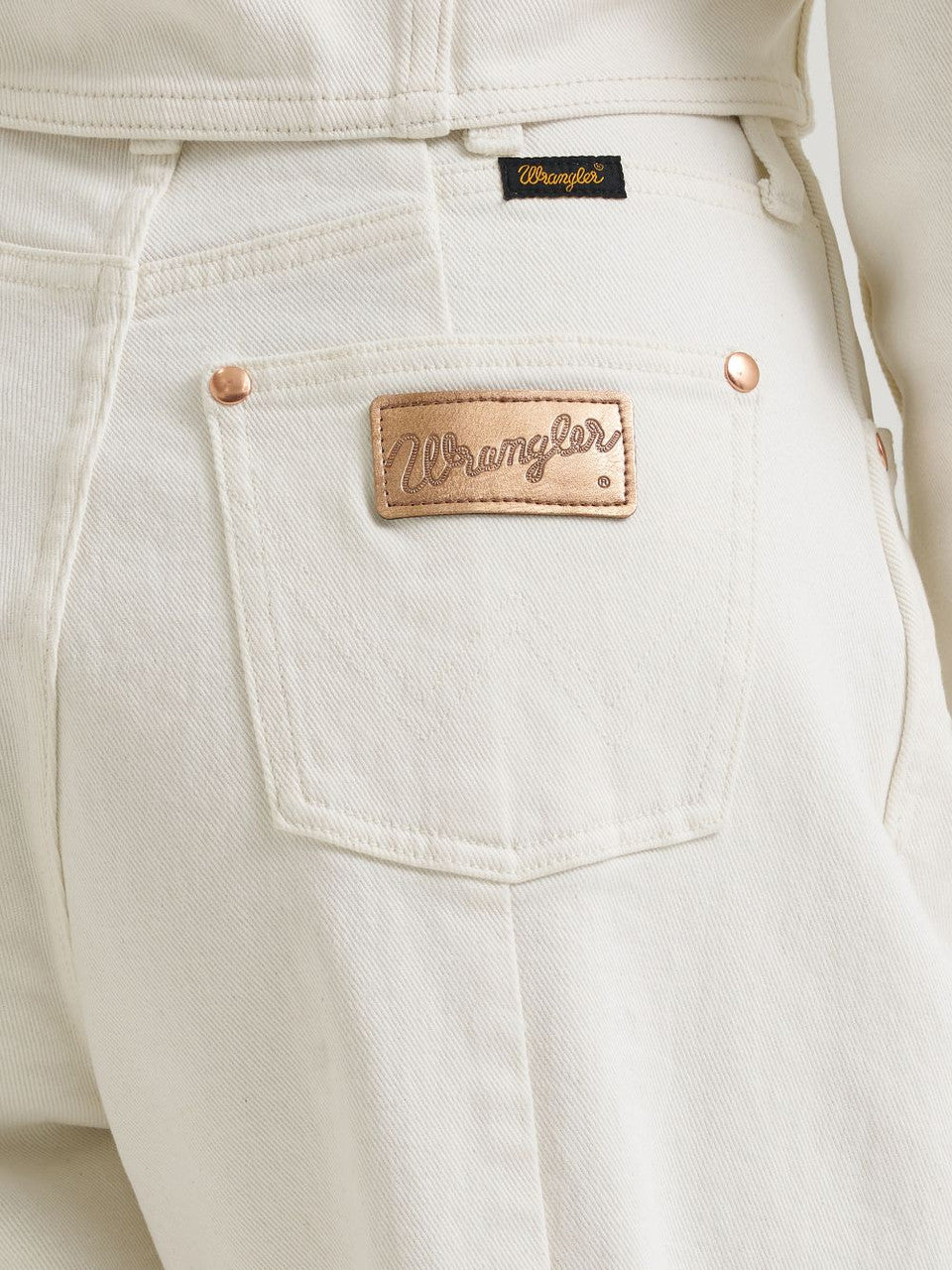 Wrangler | Lainey Wilson Barrel Jeans!