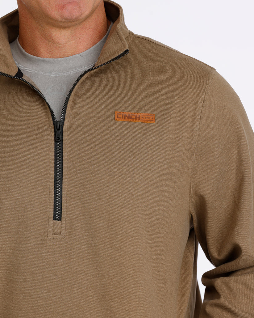 Cinch | Men's 1/2 Zip Logo Twill Pullover in Brown