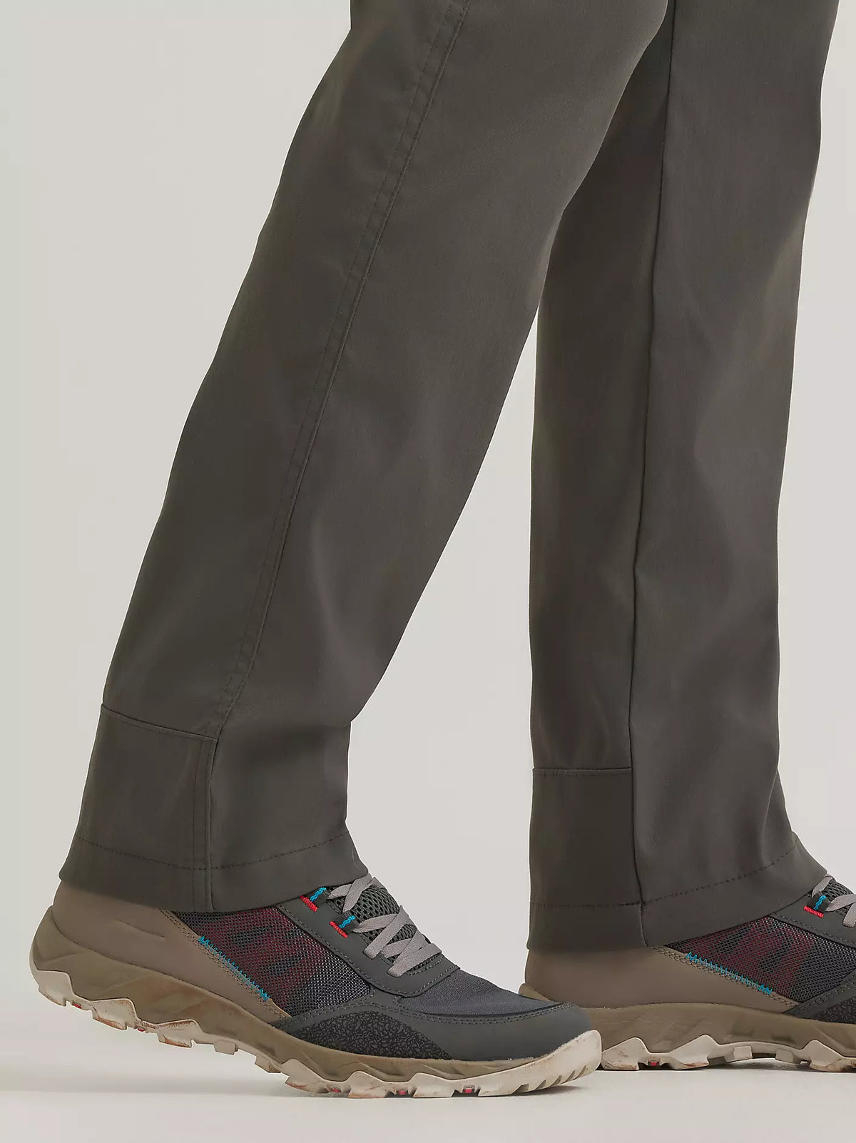 Wrangler | Men's ATG Cliffside Utility Pant - Dark Shadow