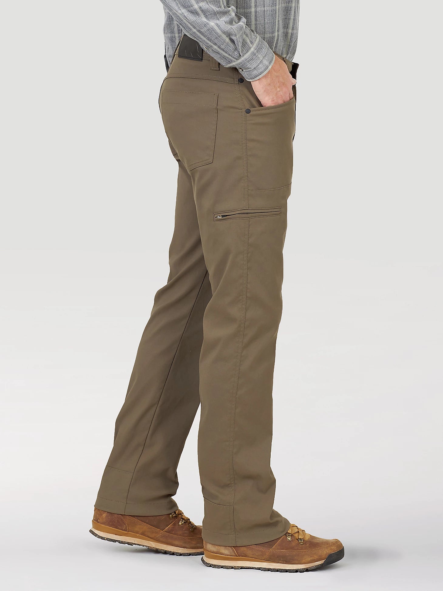 Men's Wrangler ATG Synthetic Utility Pant