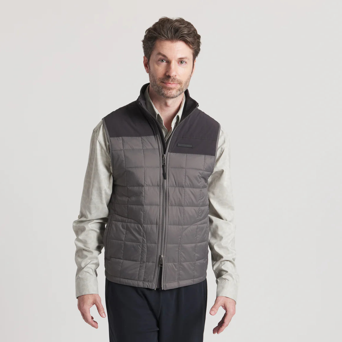 Men's Southern Marsh Falcon Hill Quilted Vest in Dark Grey