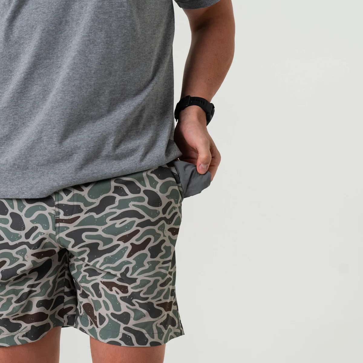 Men's Burlebo 5.5" Everyday Short - Retro Duck Camo - Grey Pocket