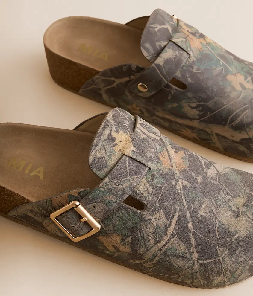Wild Side Clogs