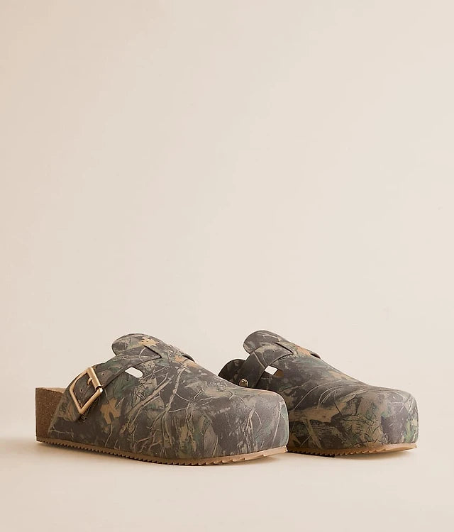 Wild Side Clogs