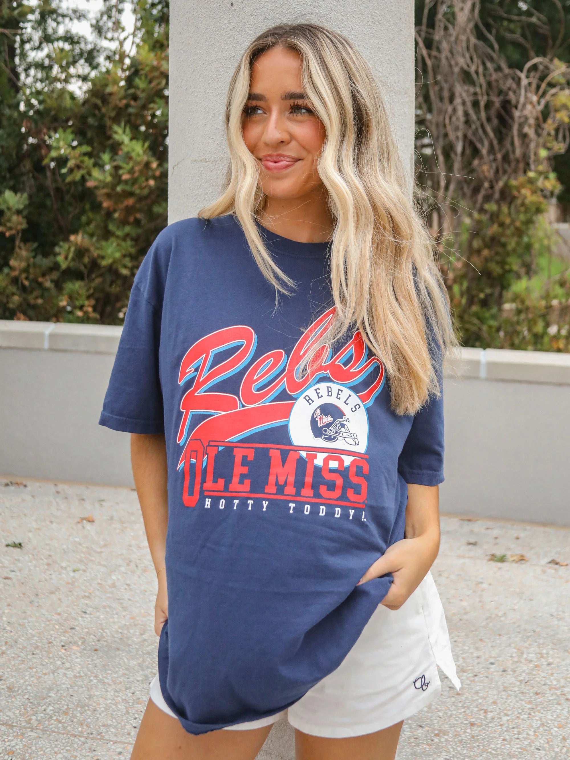 Rebs Script Tee in Navy