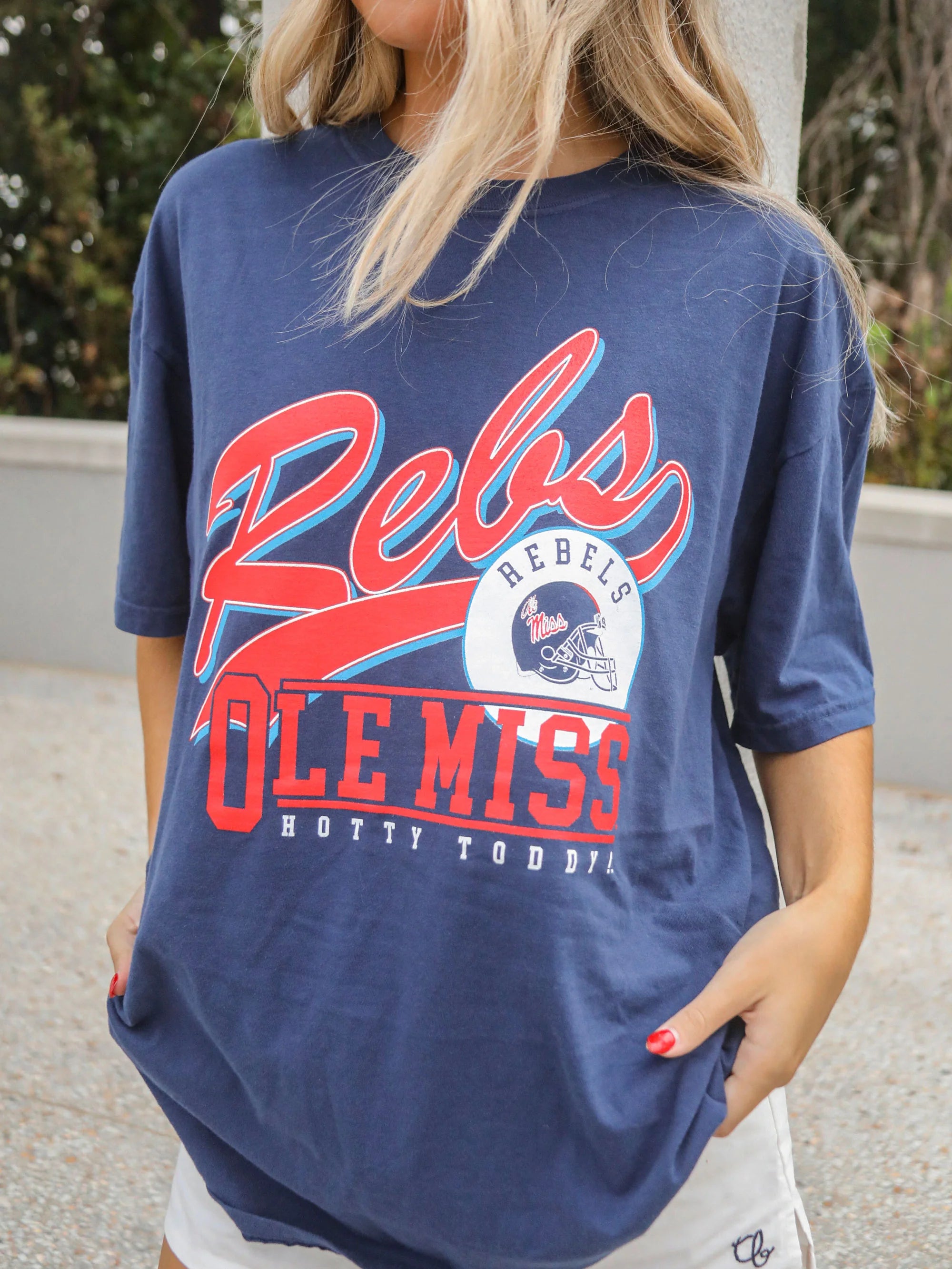 Rebs Script Tee in Navy