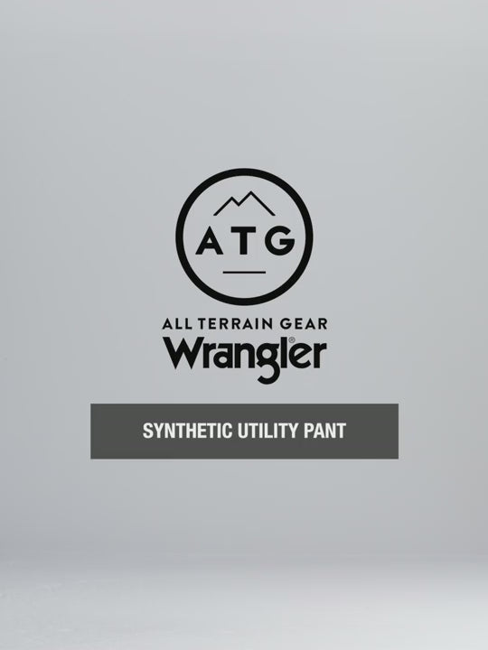 Cargar vídeo: Men&#39;s Wrangler ATG Synthetic Utility Pant