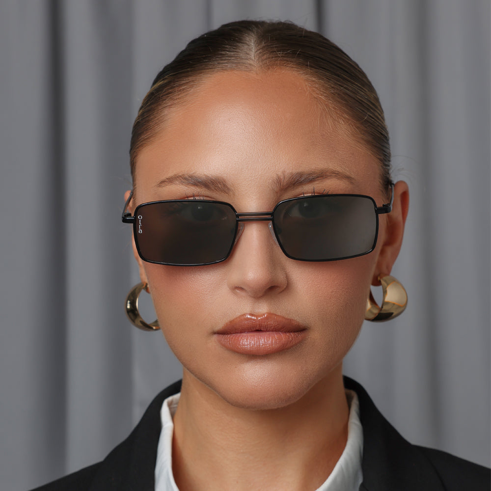 Ila Black Mirror Sunglasses