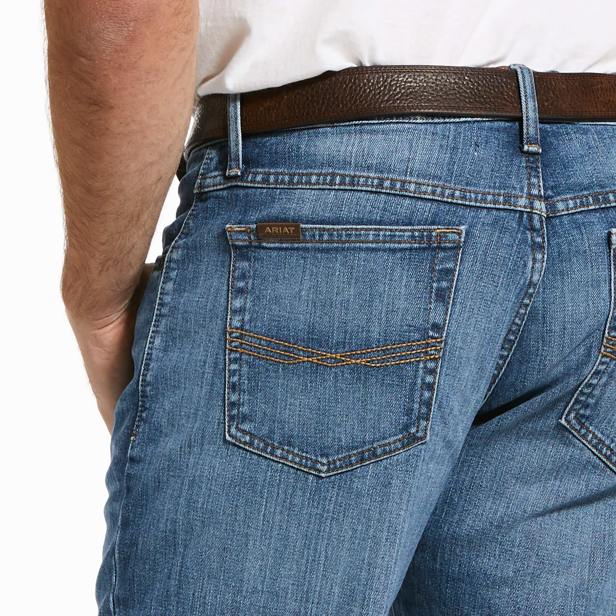 JEANS CON CORTE DE BOTA LEGADO ELÁSTICO RELAJADO ARIAT M2 PARA HOMBRE 