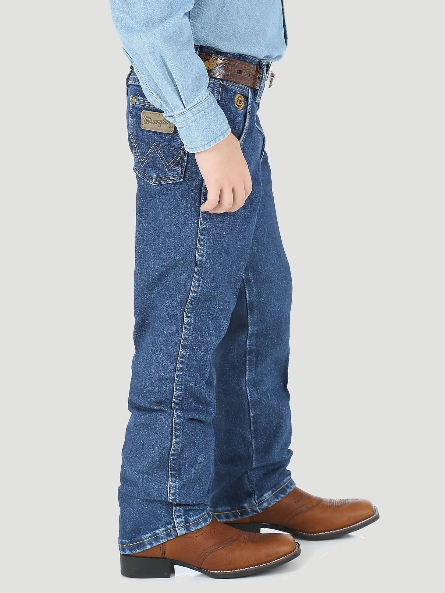 JEANS WRANGLER® GEORGE STRAIT COWBOY CUT® ORIGINAL FIT PARA NIÑO EN DENIM PIEDRA PESADA 