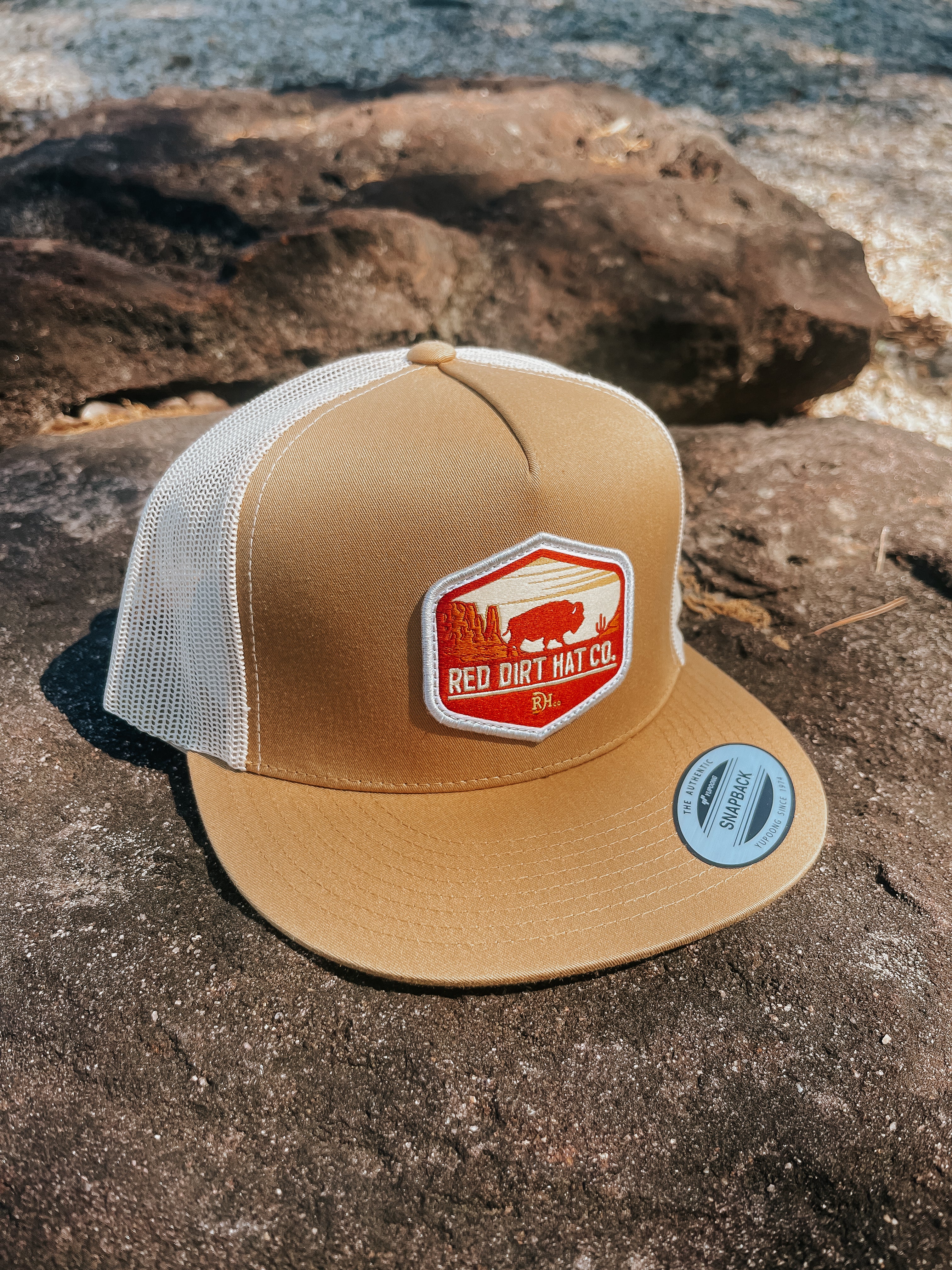 Red Dirt Hat Co. Gorra roja Roam
