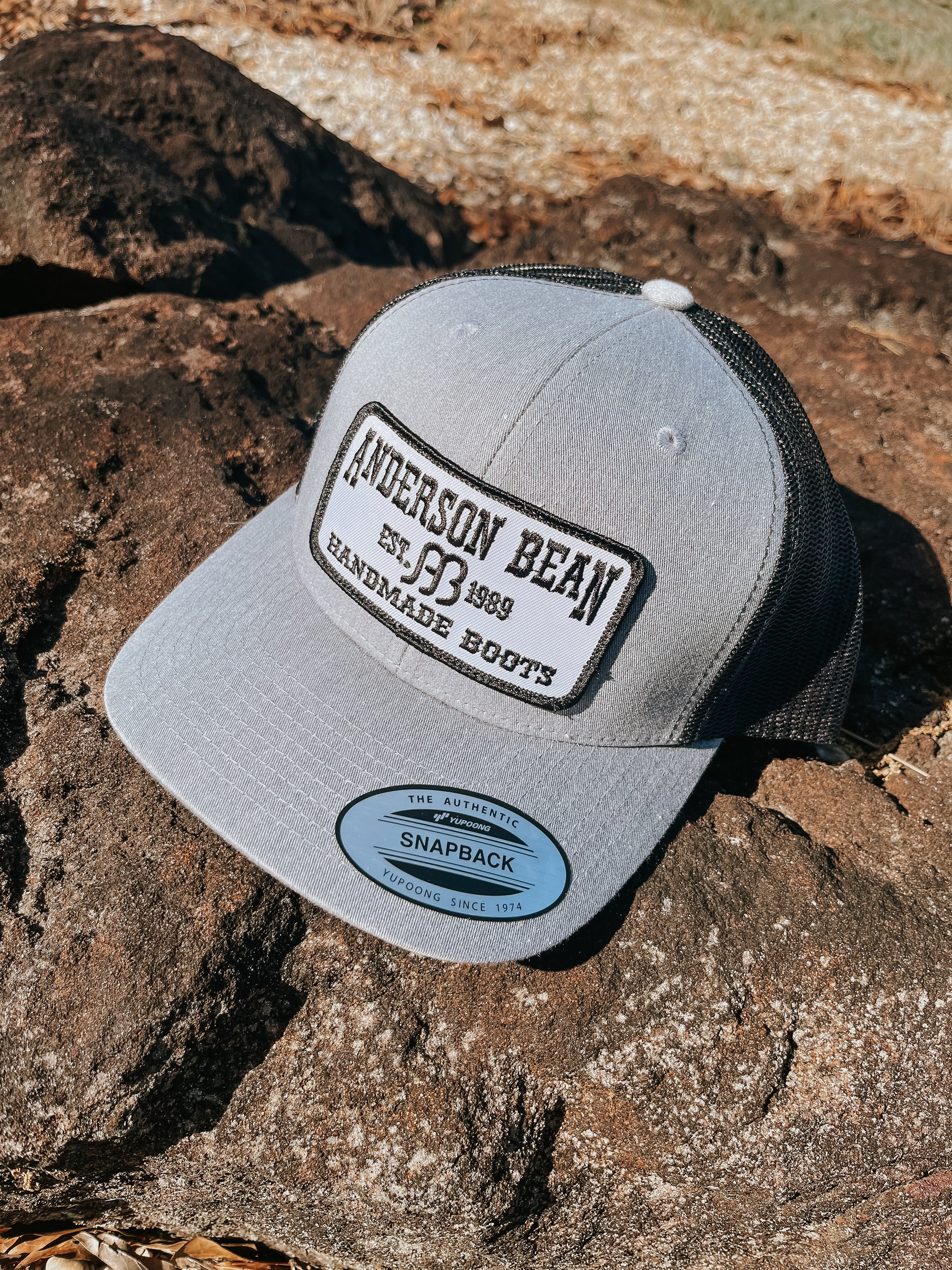 Gorra tipo frijol Anderson de Red Dirt Hat Co.