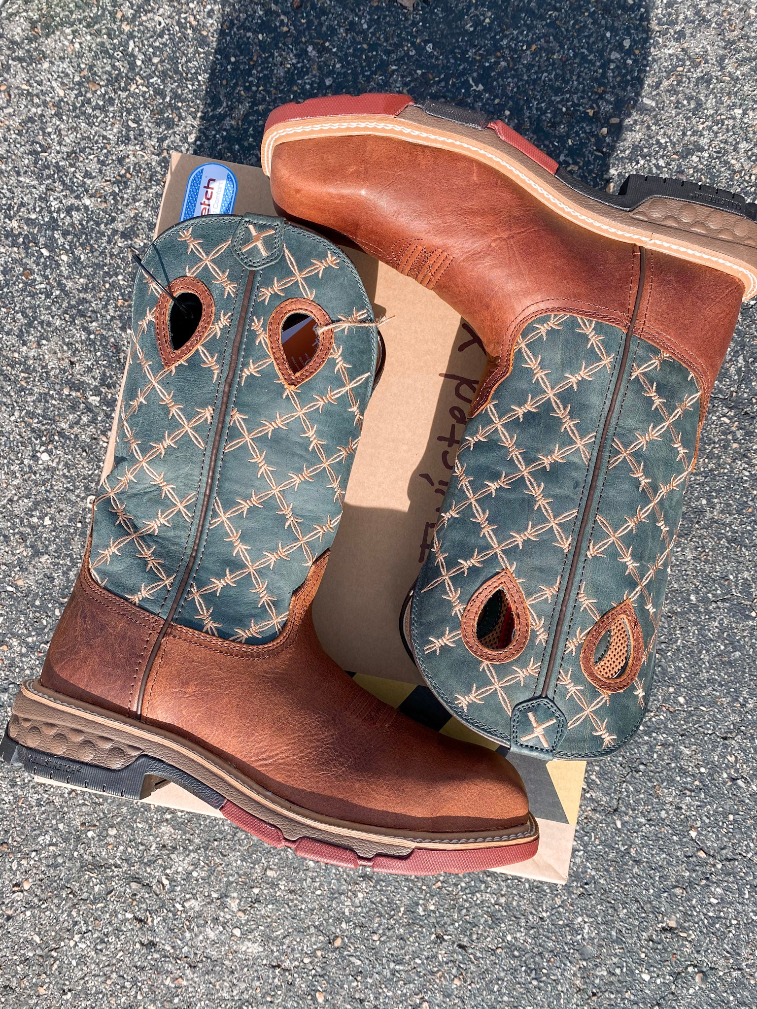 BOTA CON PUNTA DE SEGURIDAD TWISTED X WESTERN NANO COMPOSITE EN ALAMBRE DE PúaS MARRÓN