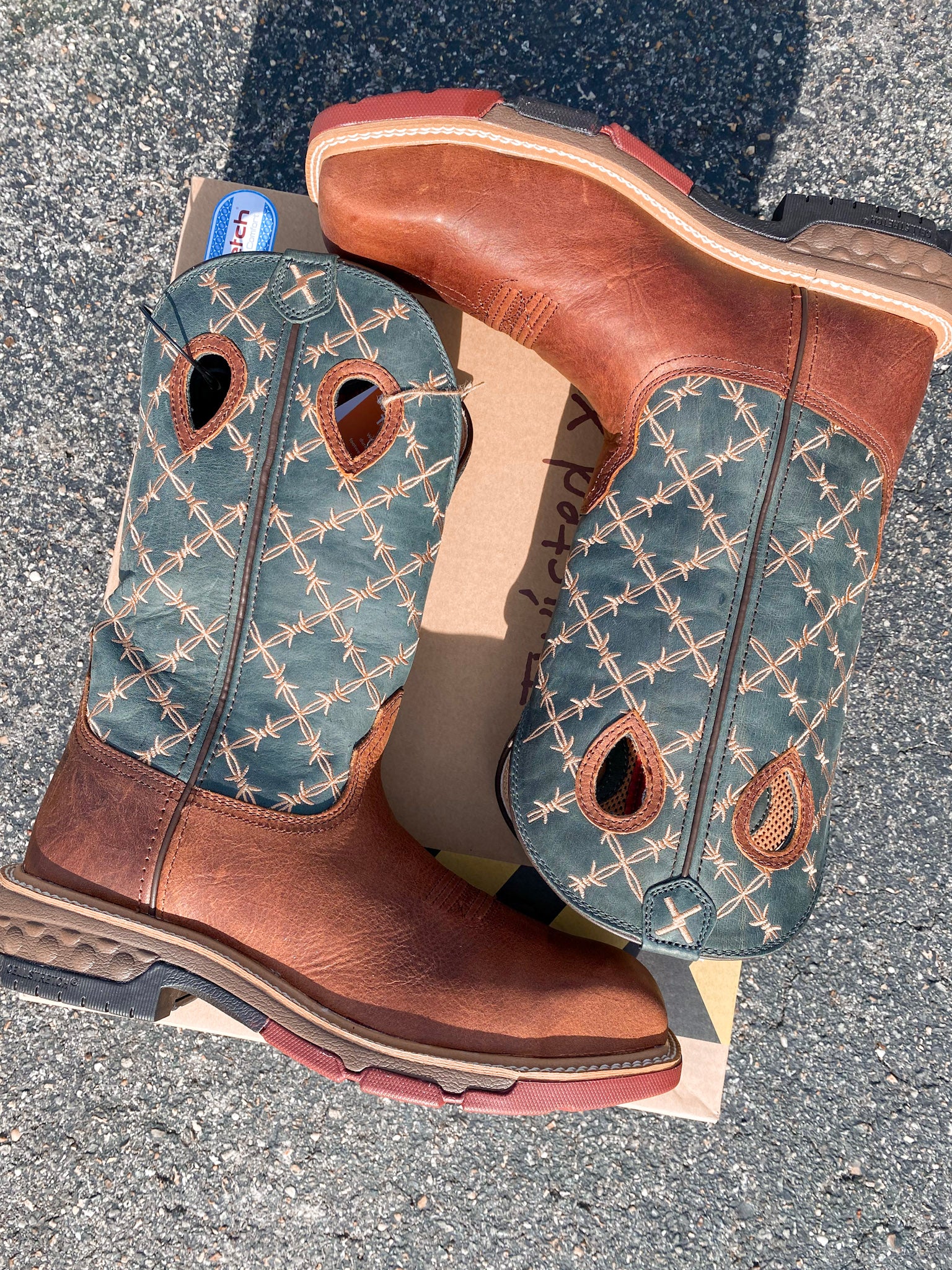 BOTA CON PUNTA DE SEGURIDAD TWISTED X WESTERN NANO COMPOSITE EN ALAMBRE DE PúaS MARRÓN