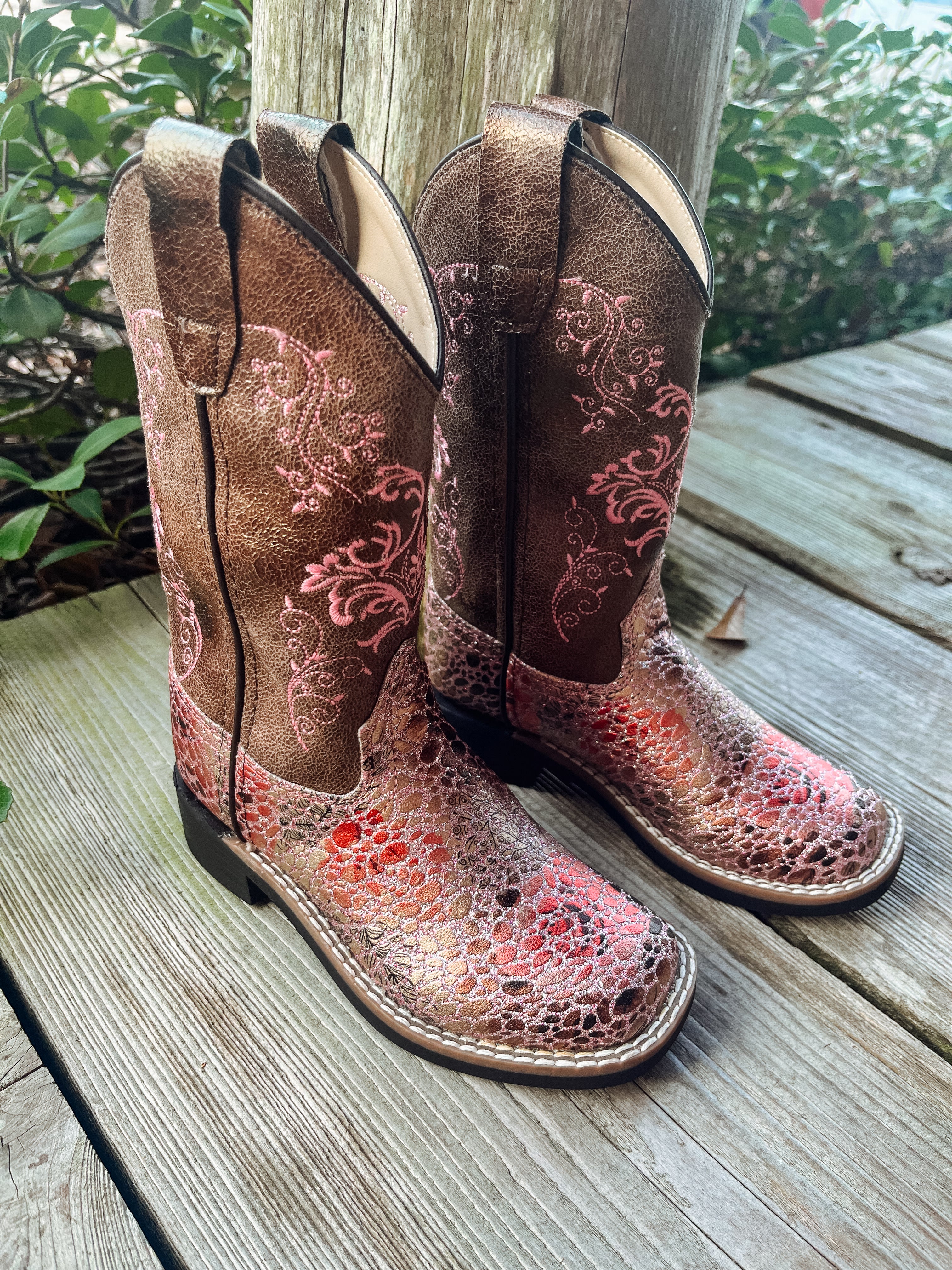 Youth Old West Pink Square Toe Boots