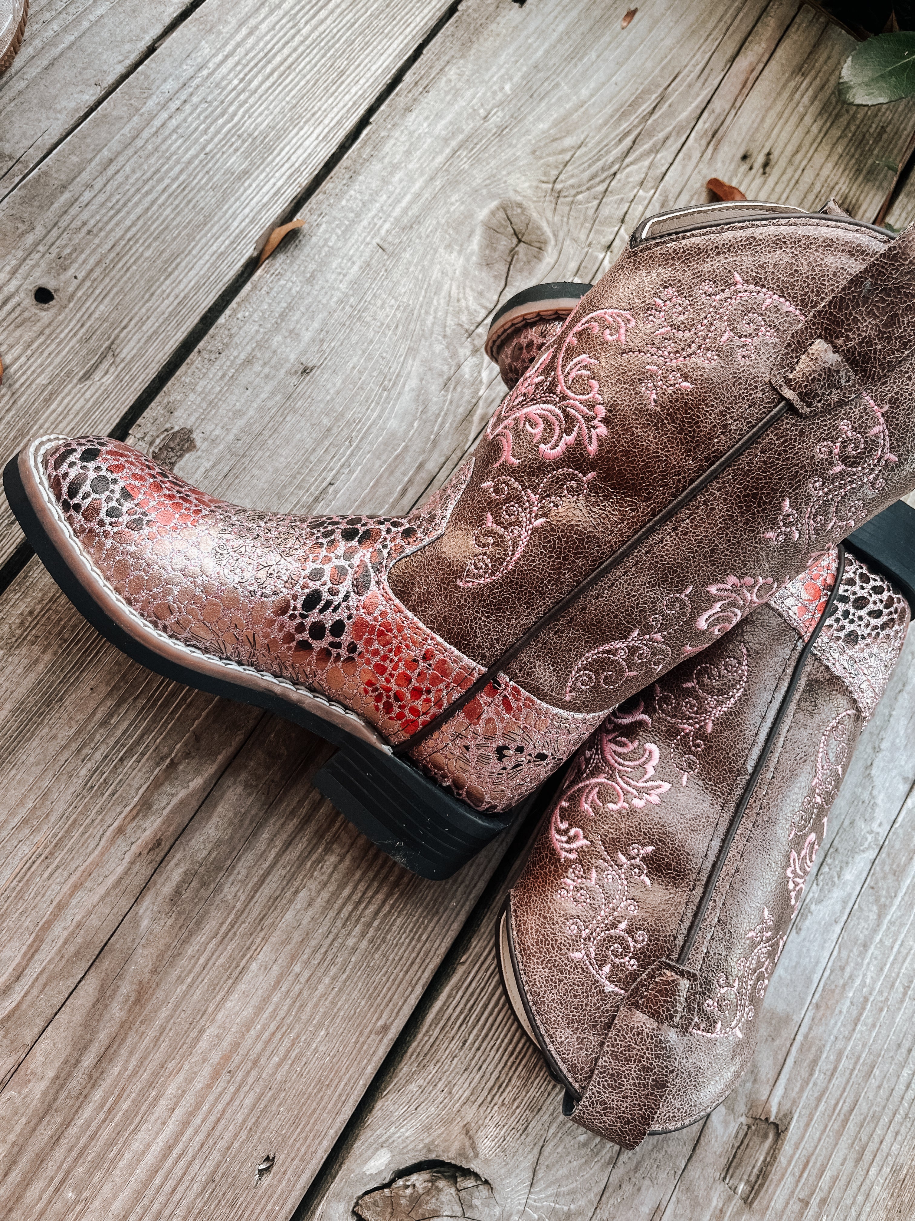 Youth Old West Pink Square Toe Boots
