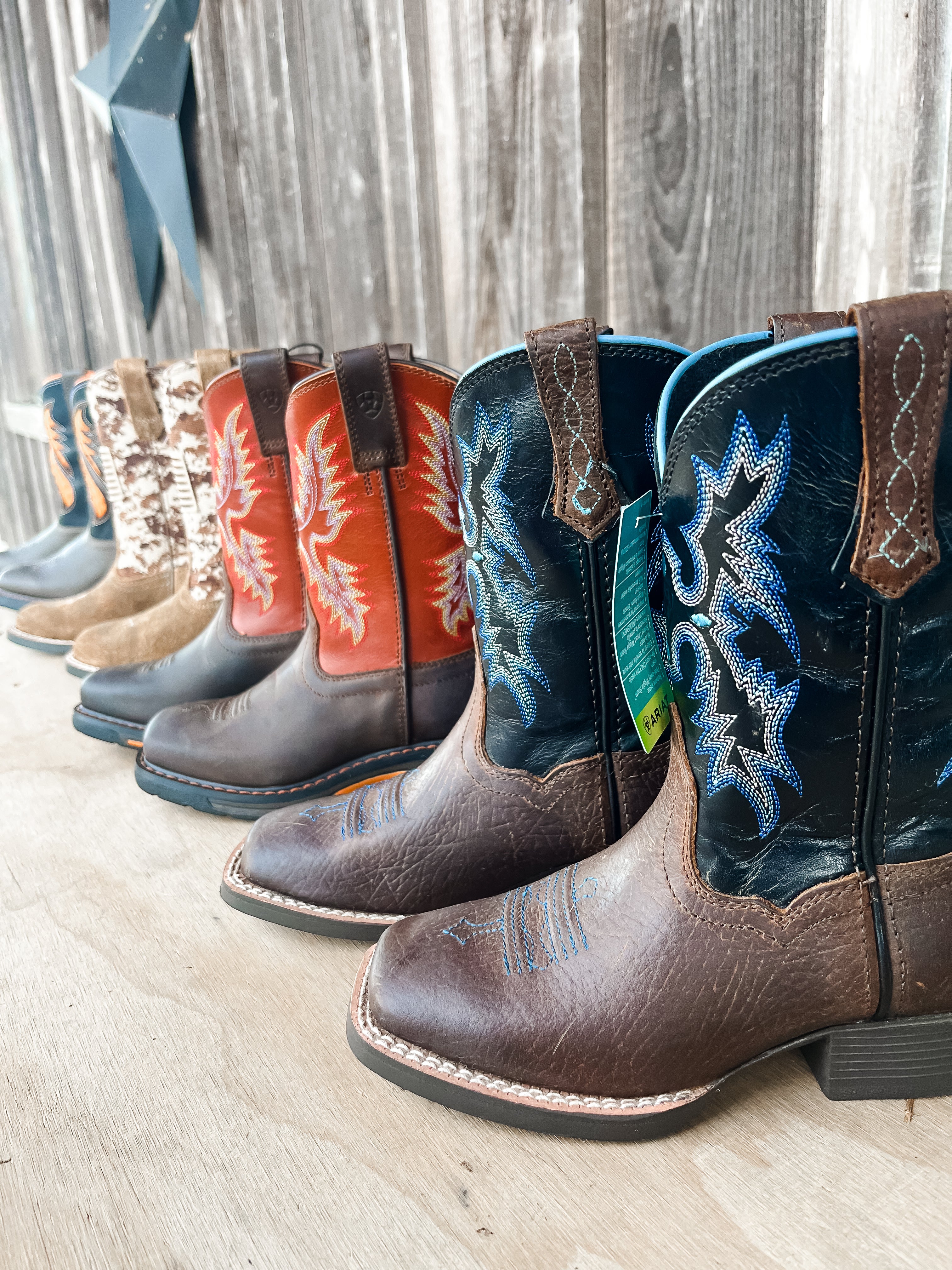 Youth Ariat Tombstone Boot In Earth