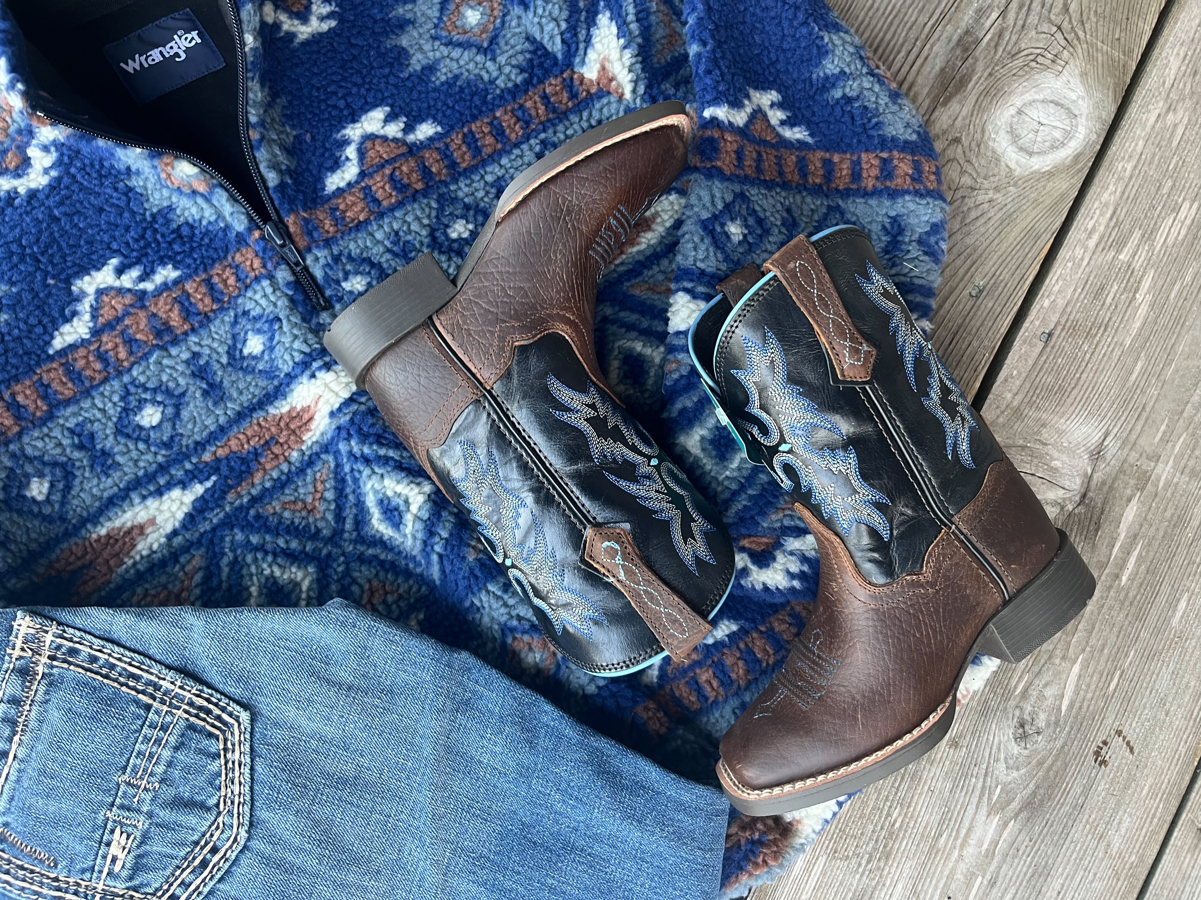 Youth Ariat Tombstone Boot In Earth