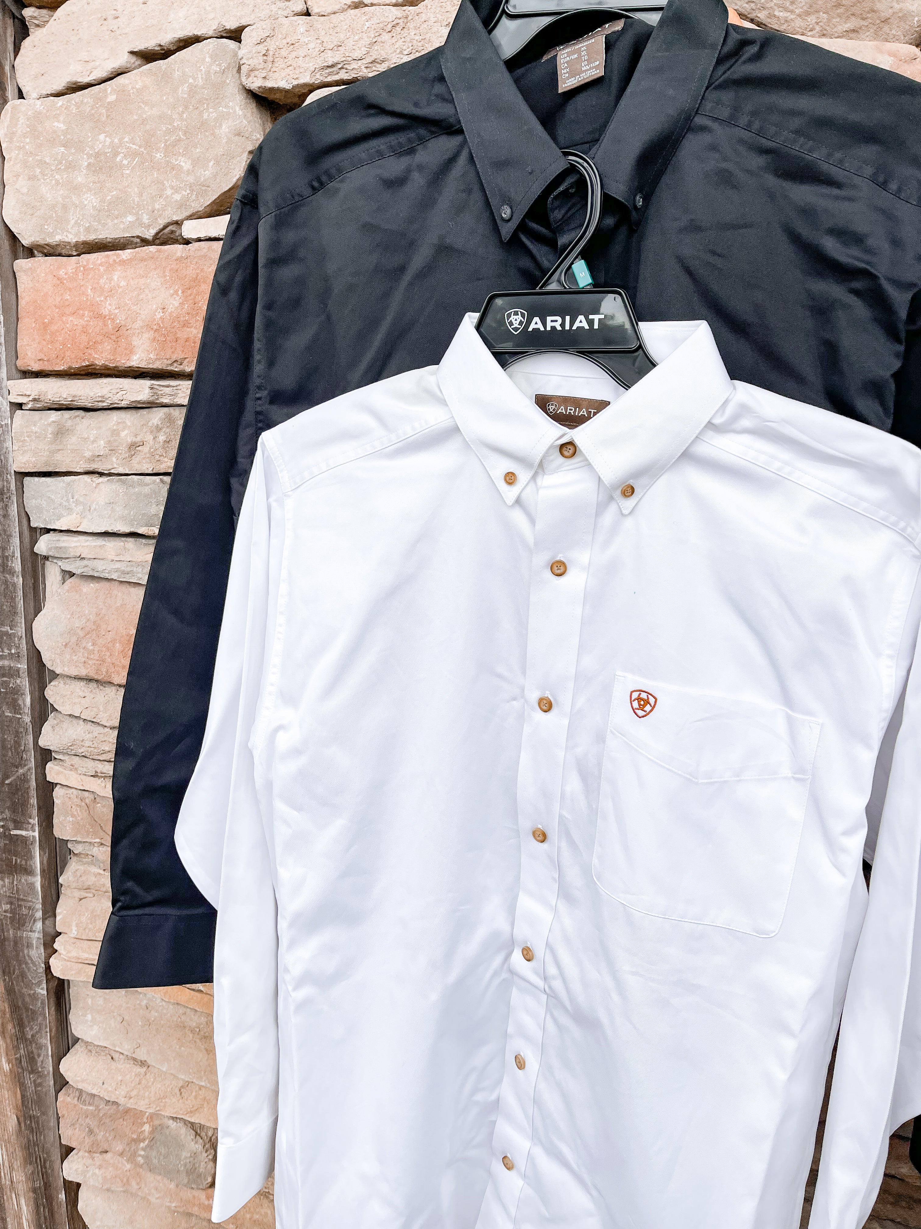 Ariat Solid Twill Classic Fit Shirt in Black
